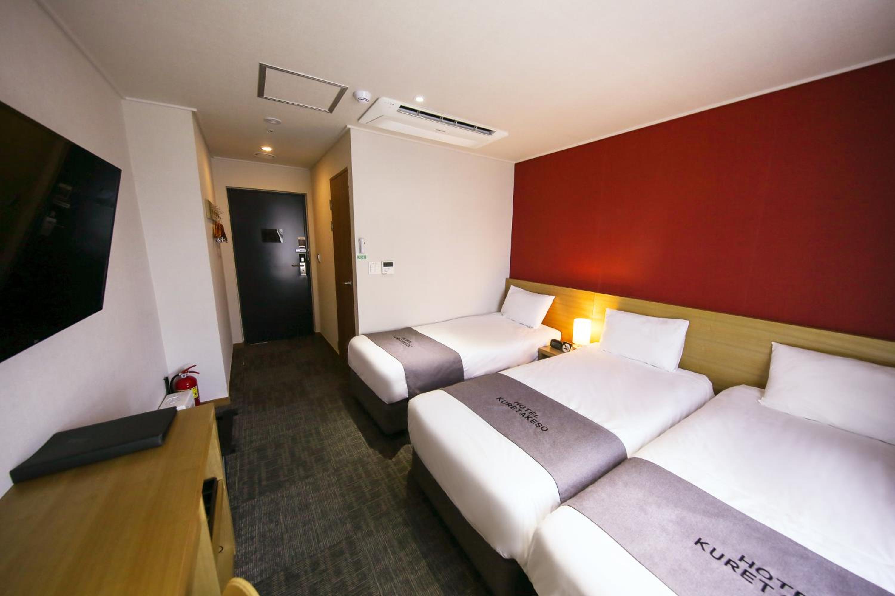 Standard Triple Room photo 2