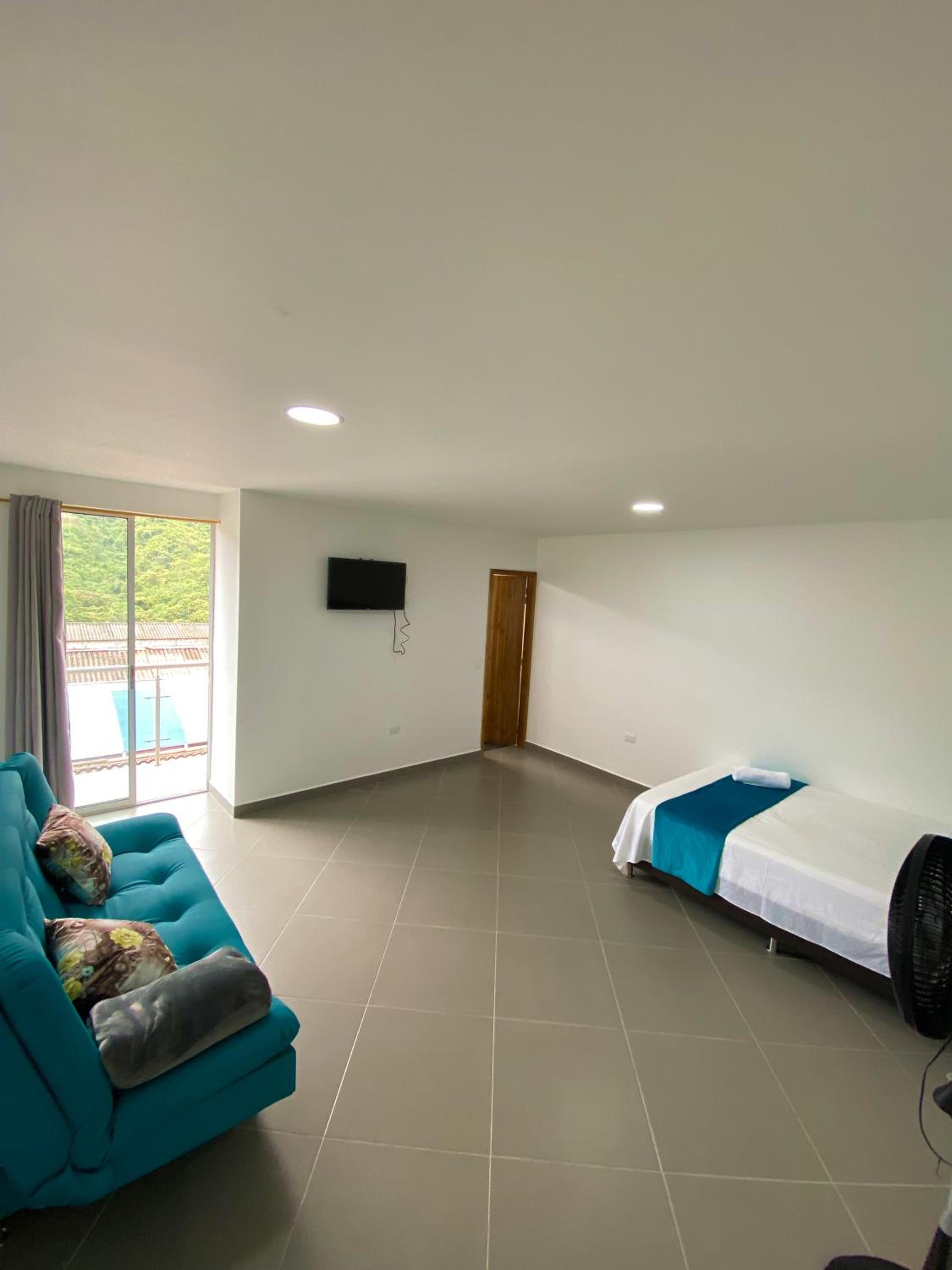 Deluxe Double Room with Balcony photo 1