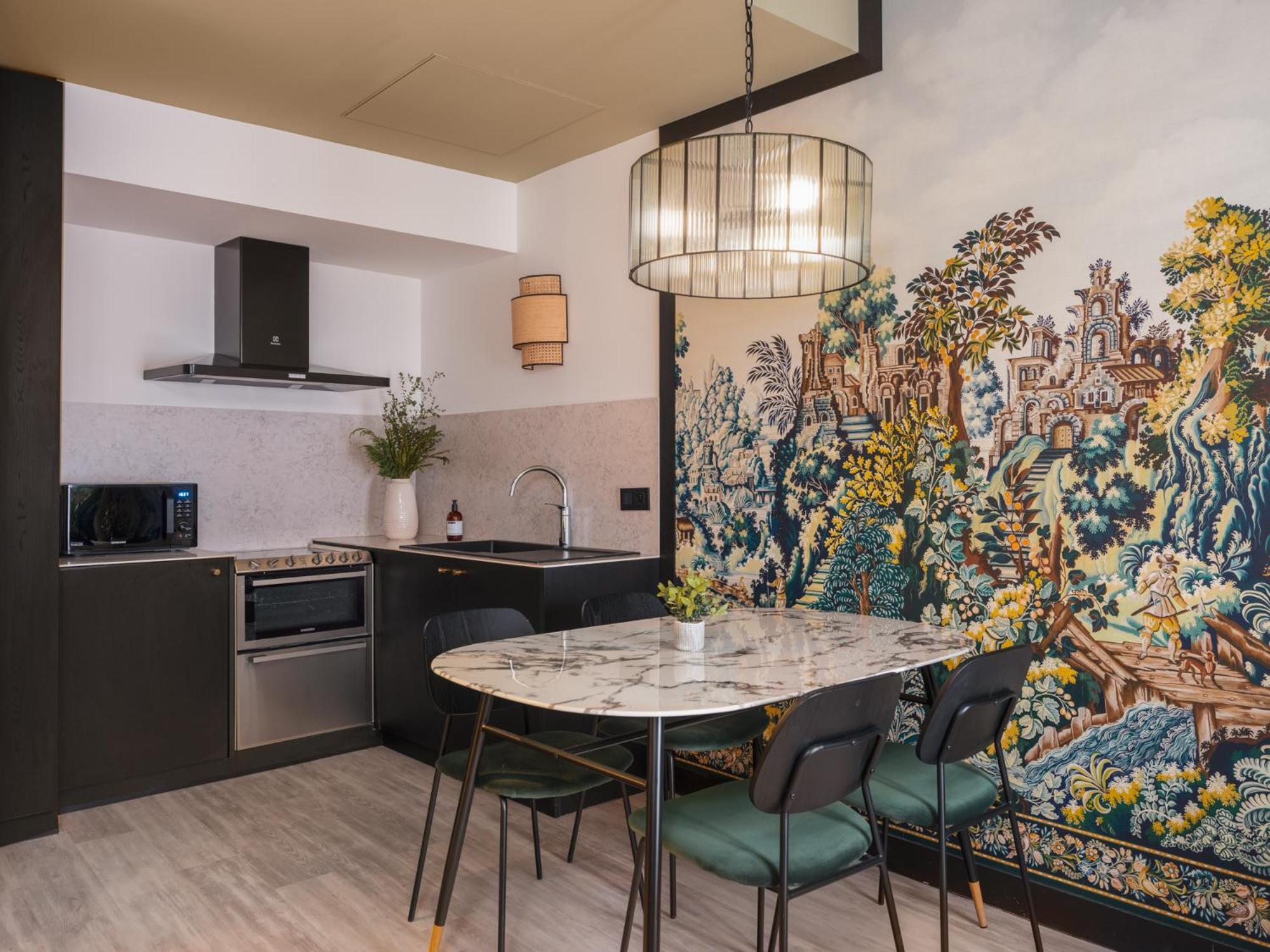 One-Bedroom  Apartment with Terrace photo 3