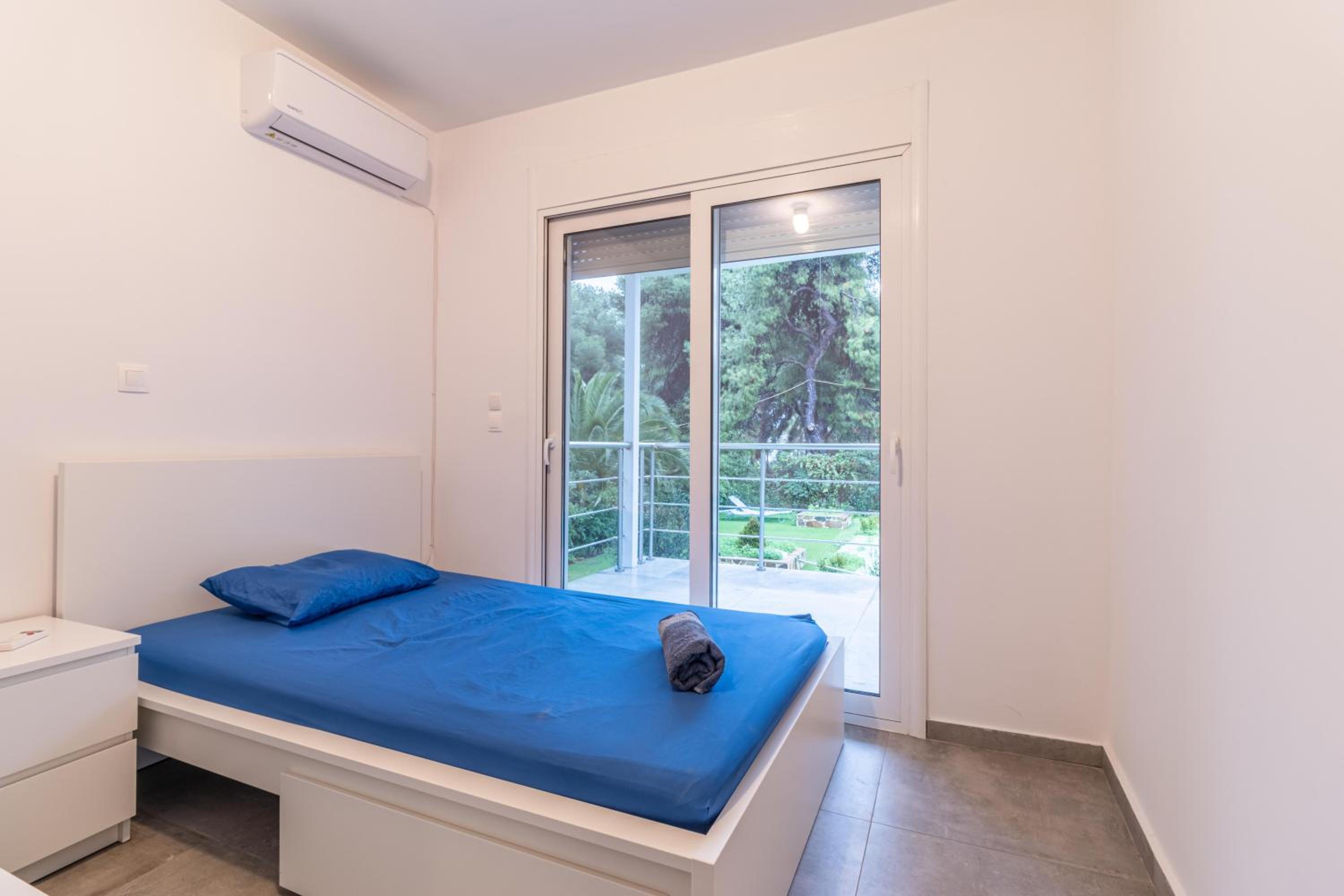 Three-Bedroom Villa photo 1