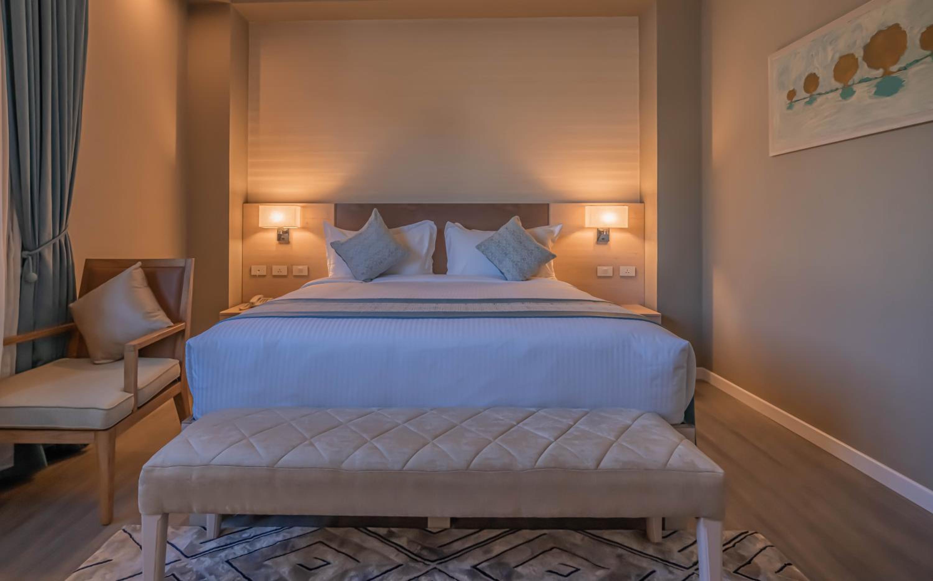Queen Room - Photo 9
