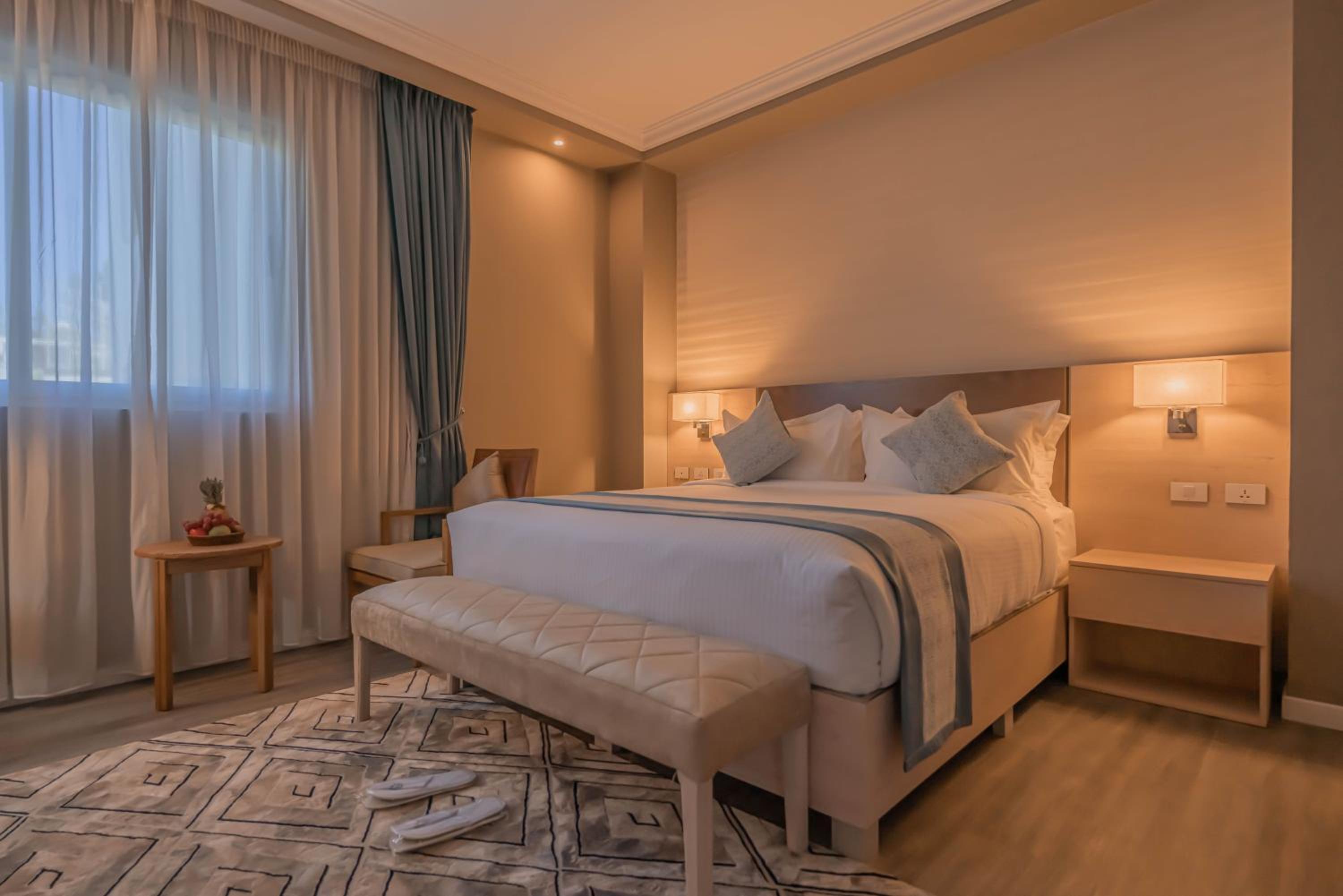 Queen Room - Photo 1