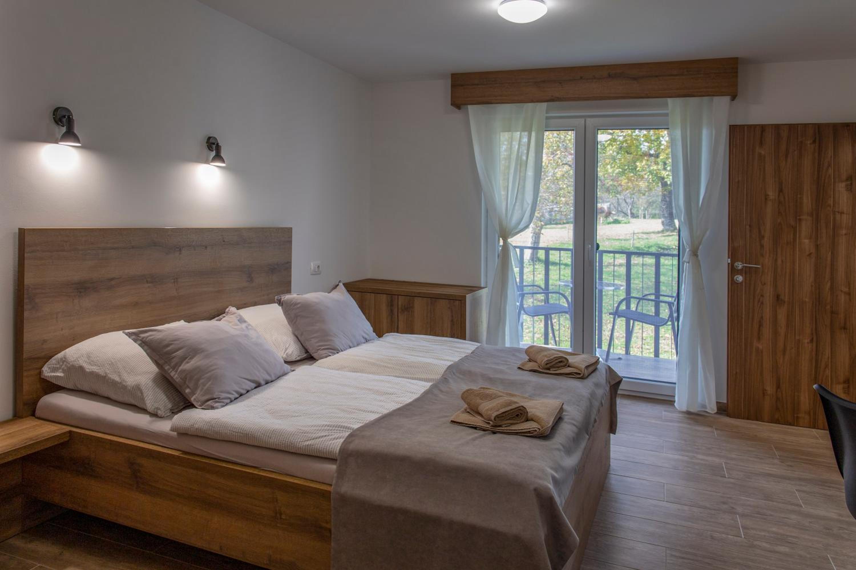 Double Room with Mountain View