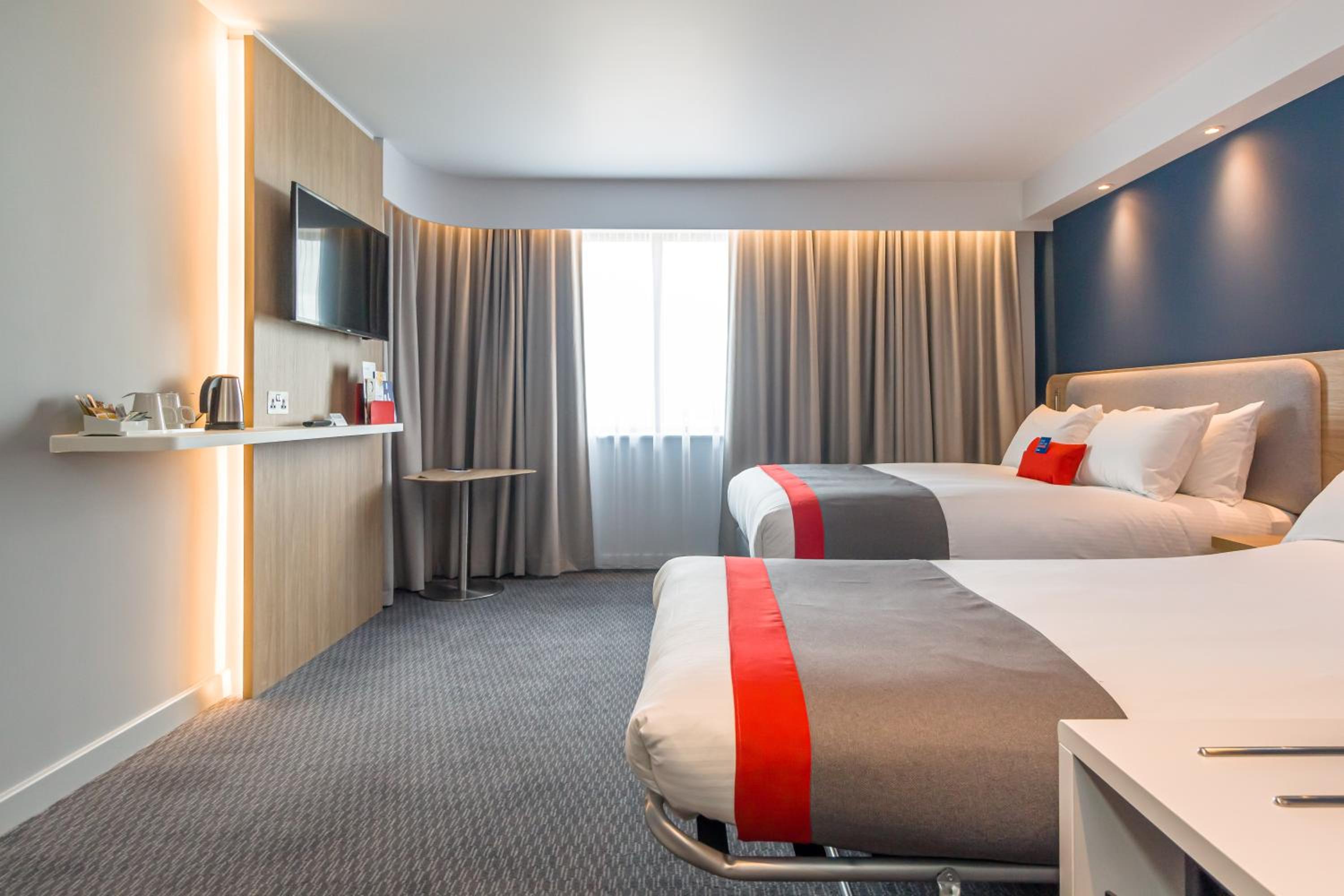 Standard Double Room with Single Sofa Bed and Free Hot Breakfast