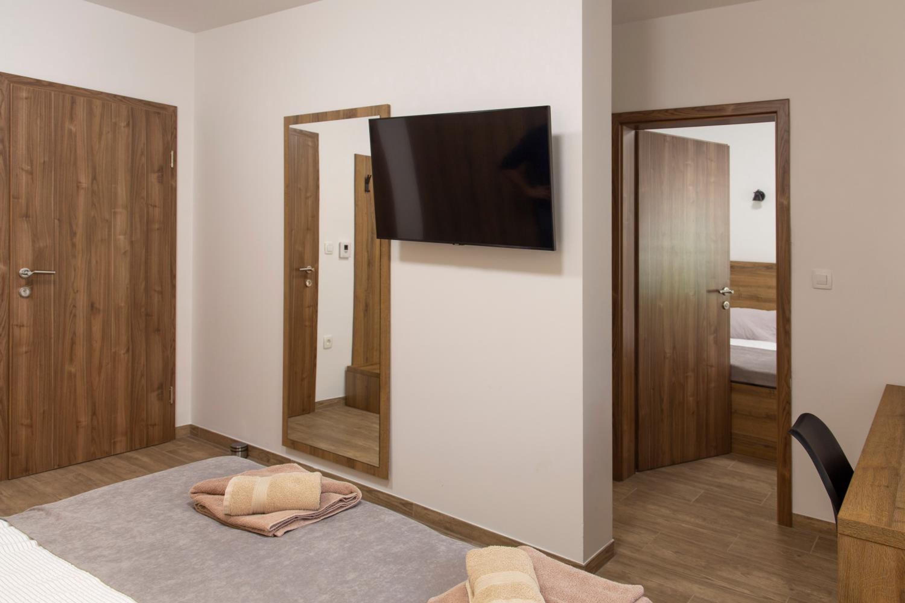 Two-Bedroom Suite photo 2