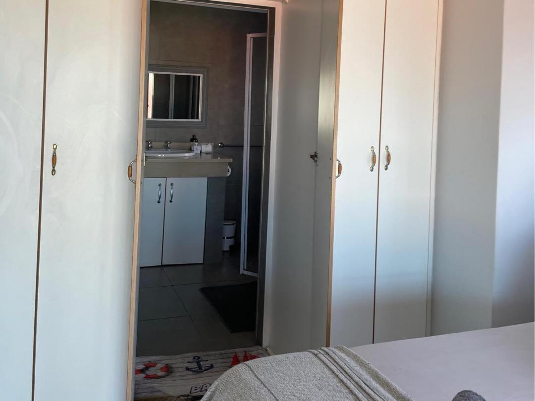 One-Bedroom Apartment - Photo 10