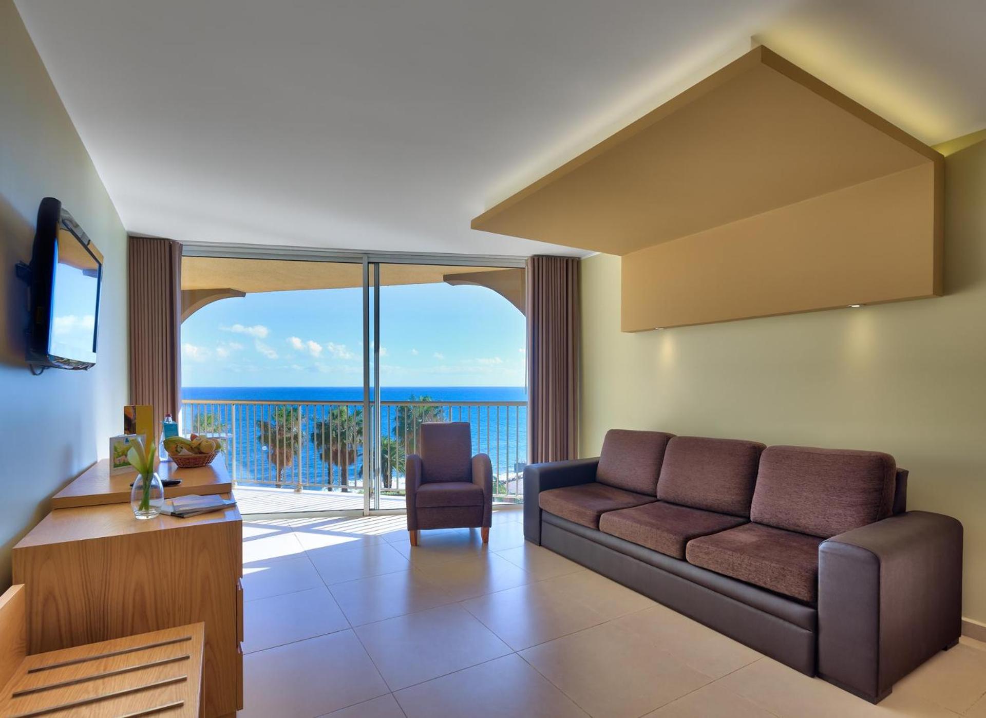 Suite with Sea View - Photo 2