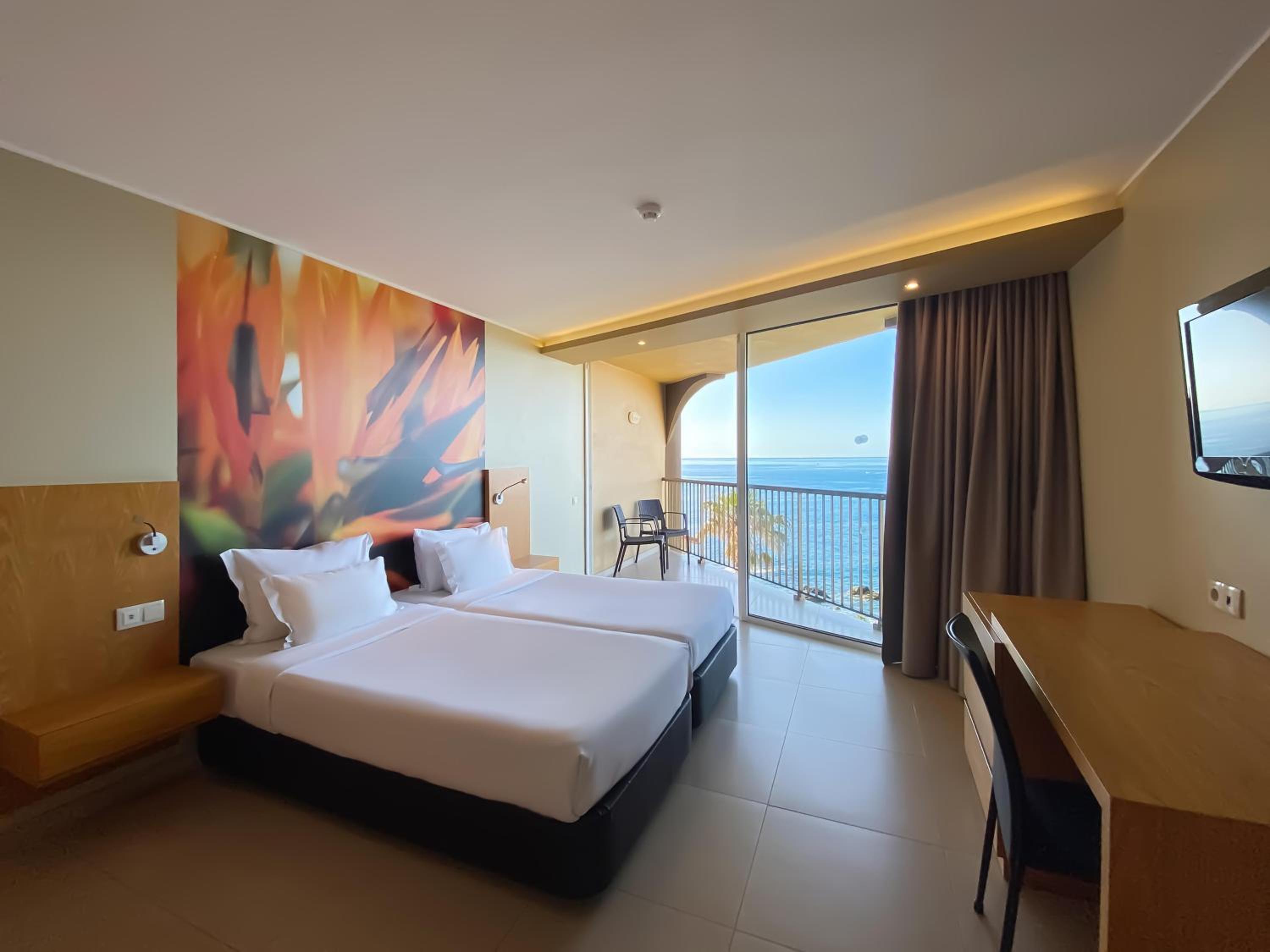 Suite with Sea View - Photo 1
