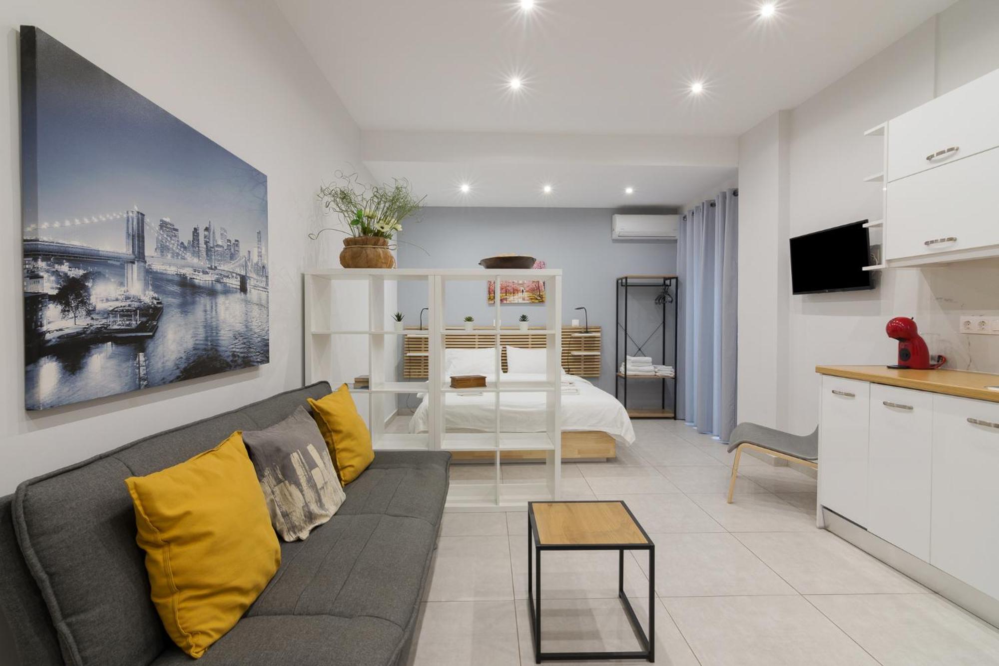 One-Bedroom Apartment