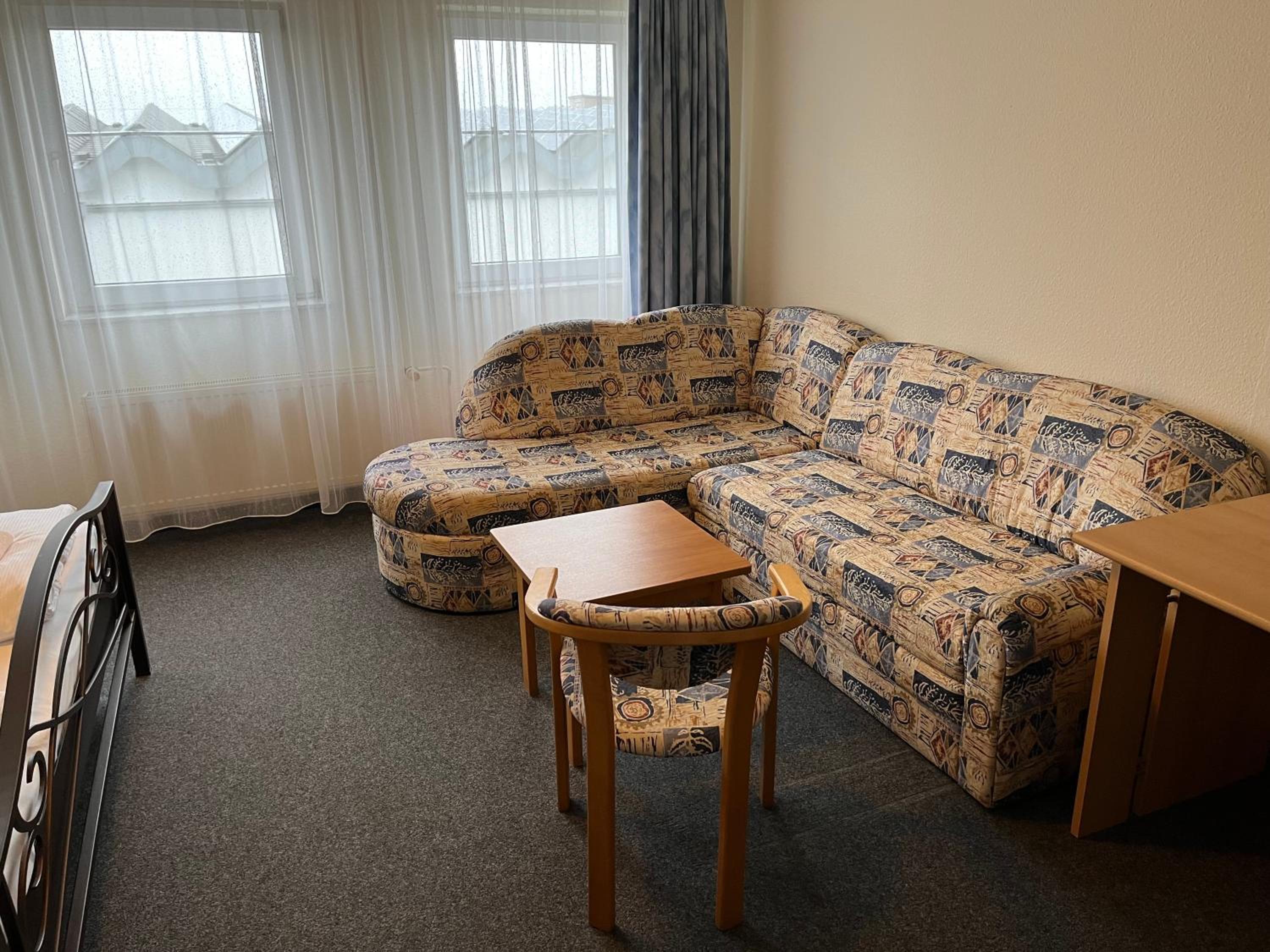 Family Room - Photo 4