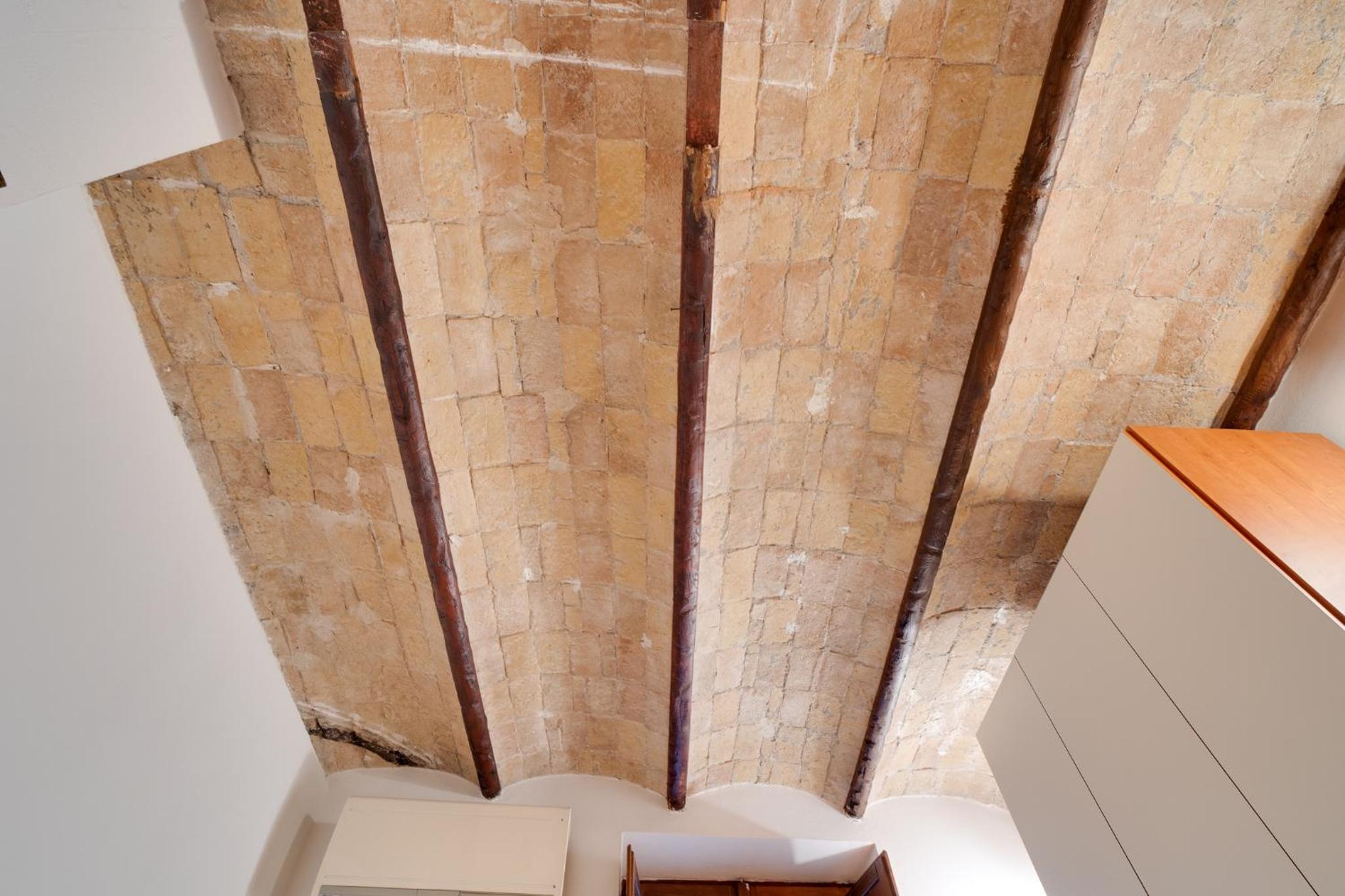 Two-Bedroom House - Photo 11