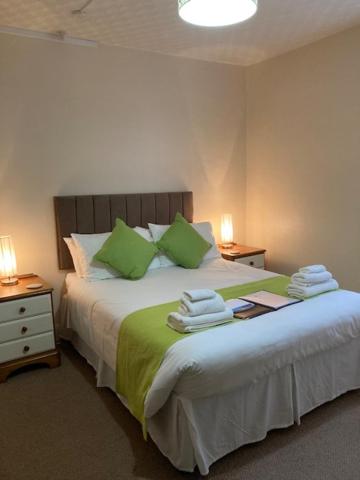 Large Double Room photo 1