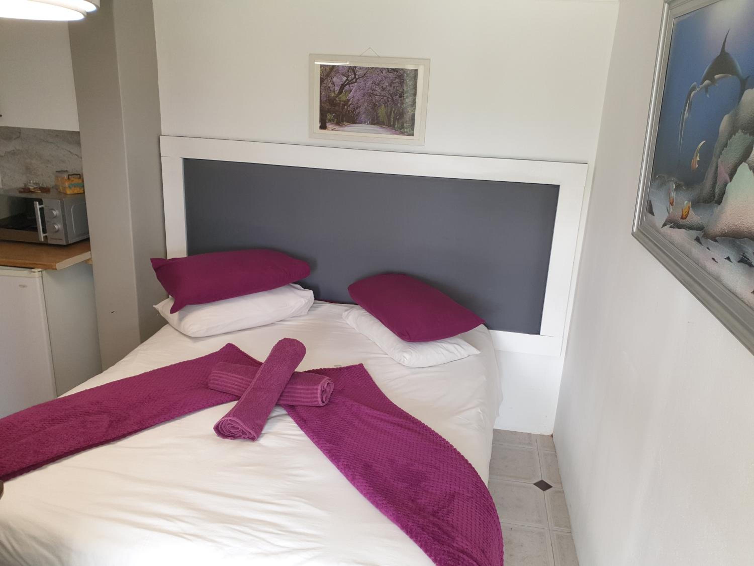 Standard Queen Room photo 1