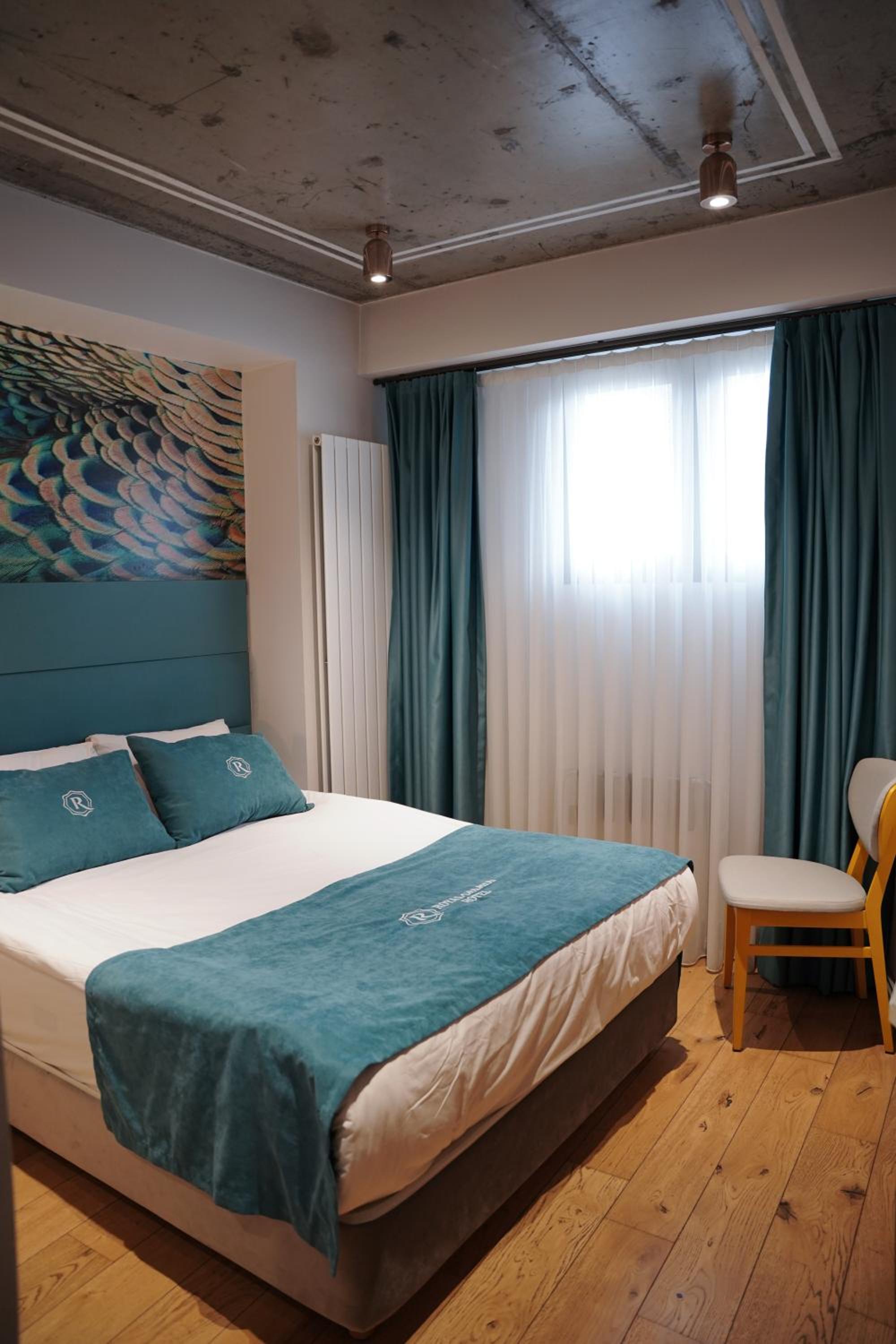 Budget Double Room photo 1