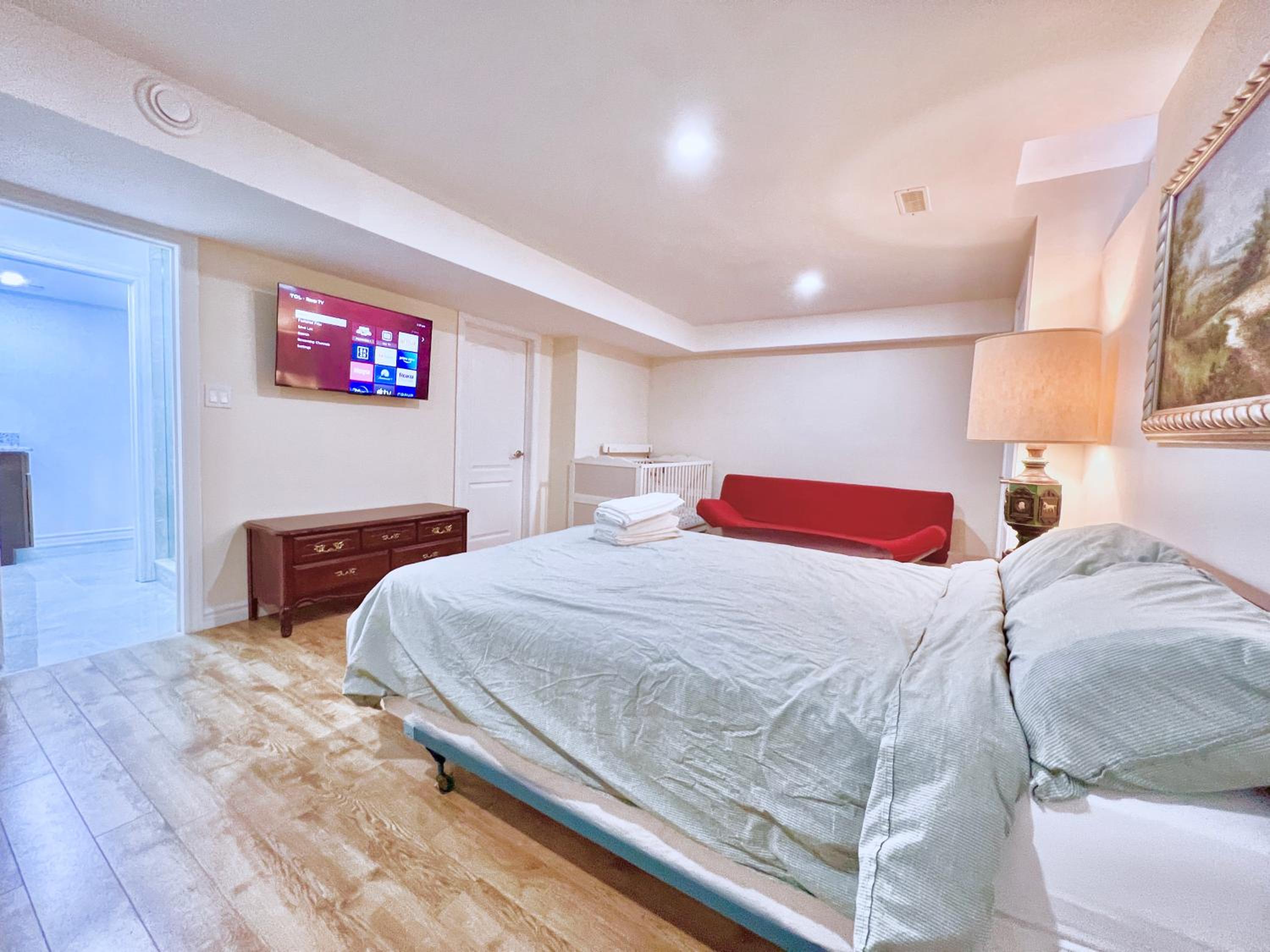 Quadruple Room with Private Bathroom photo 3