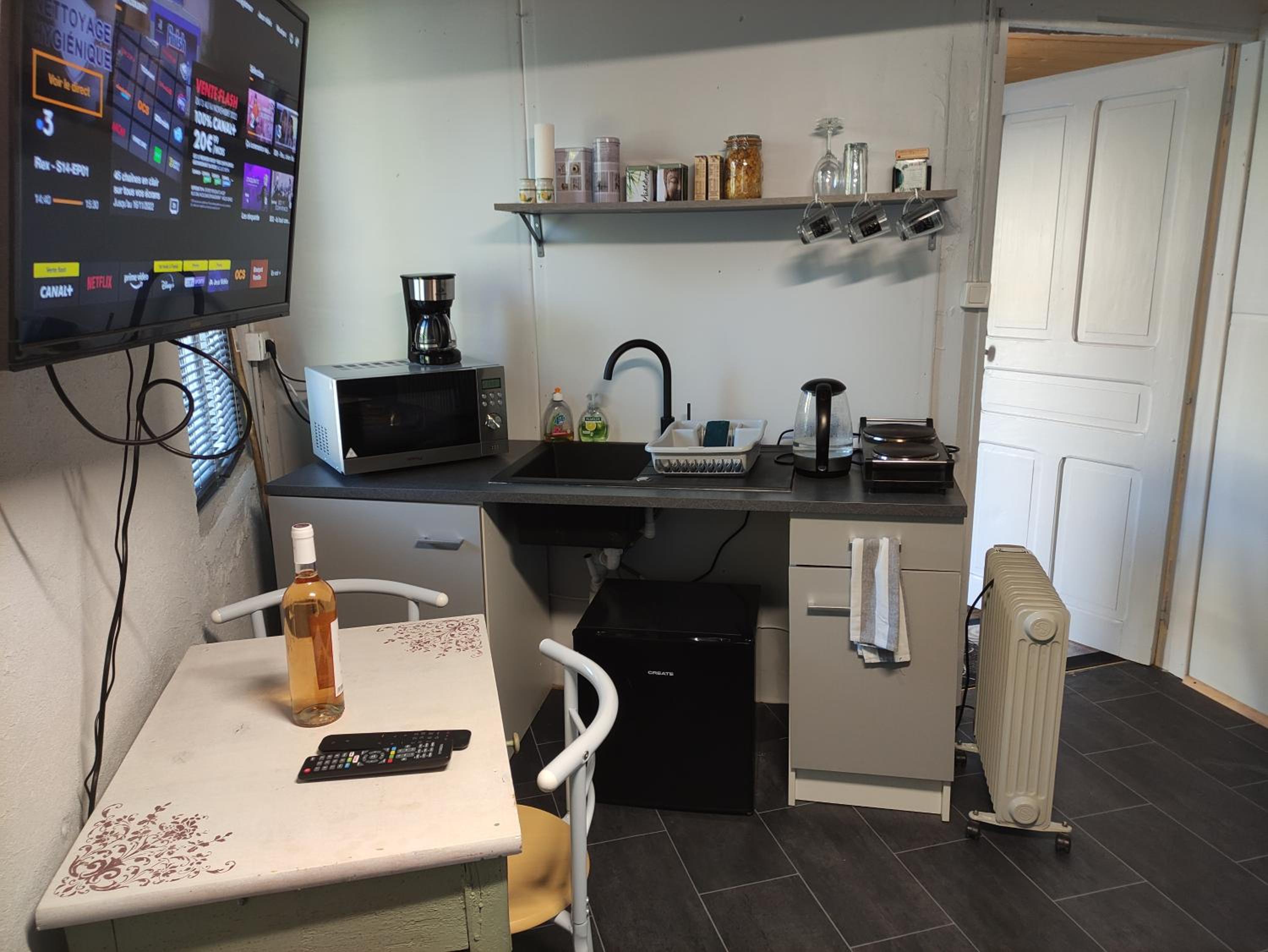 Studio with Terrace - Photo 9