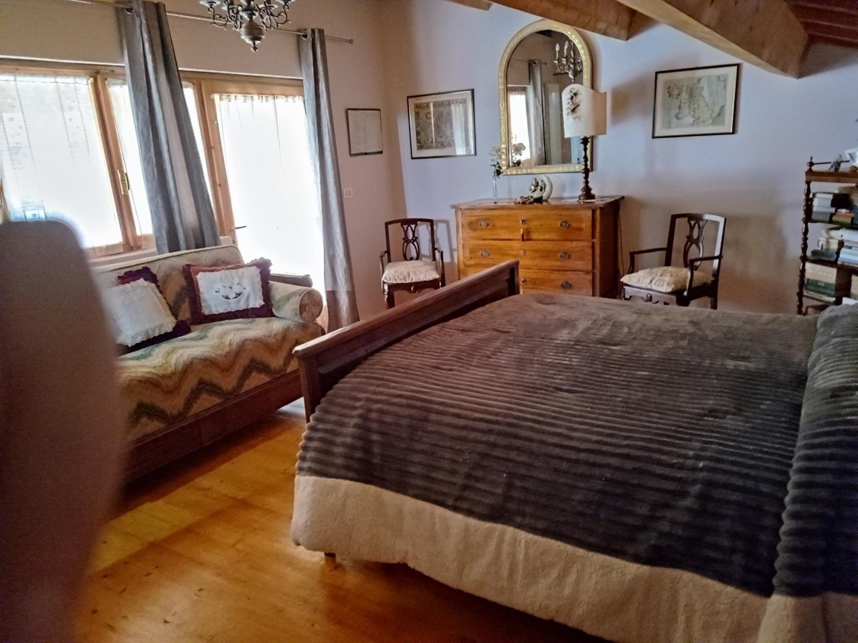 Double Room with Private Bathroom - Photo 7