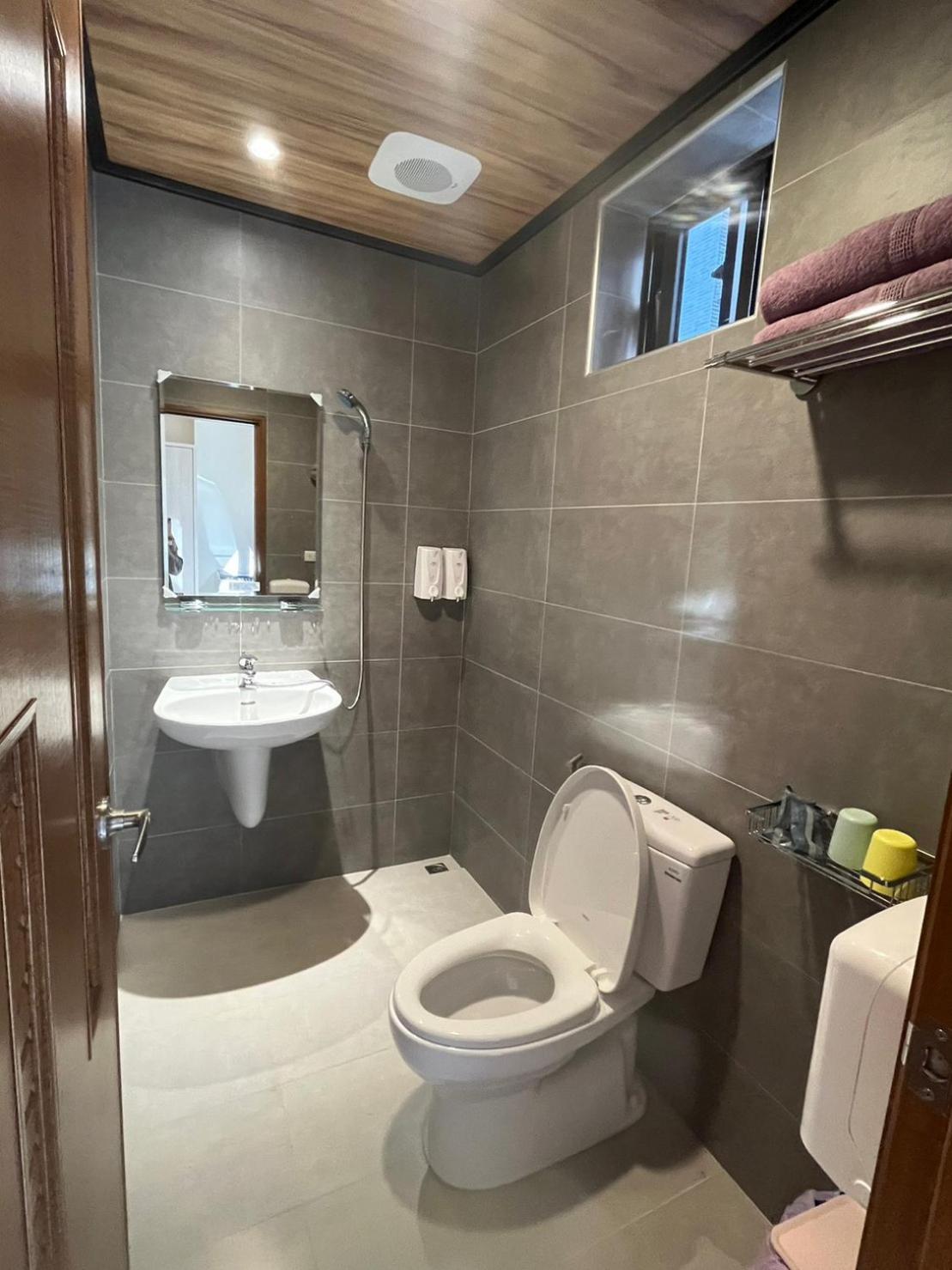 Standard Double Room photo 3