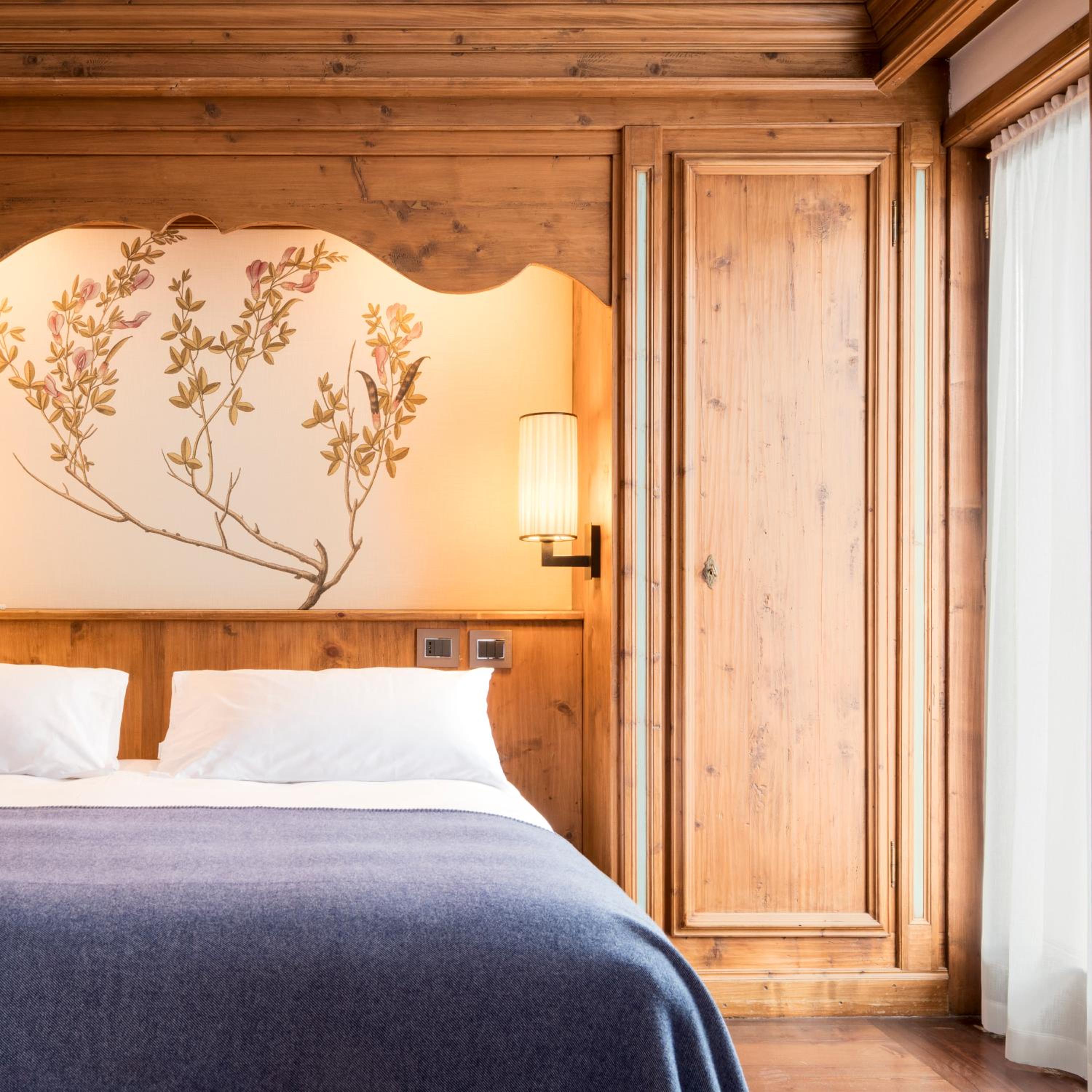 Suite with Spa Access photo 3