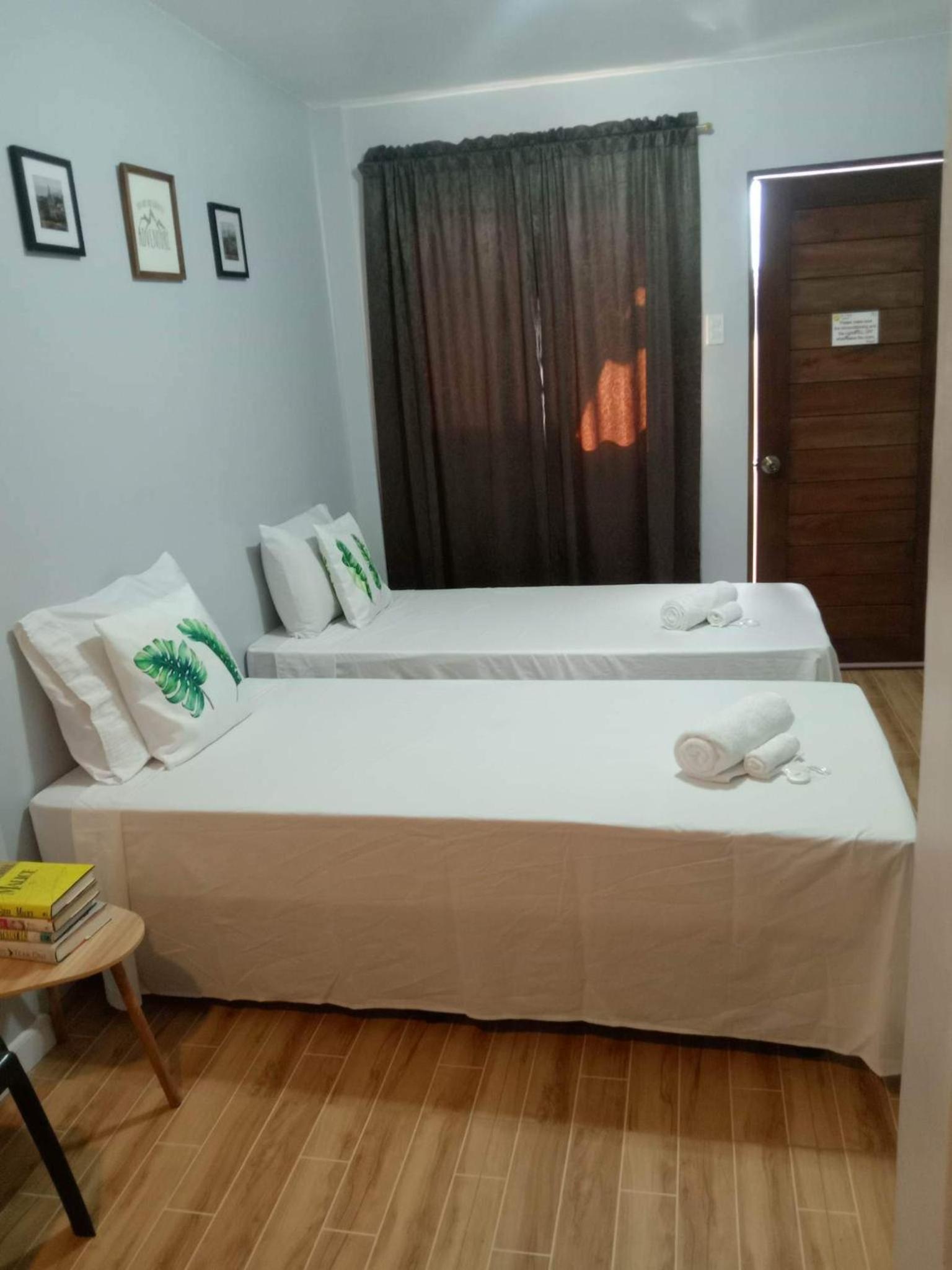 Small Double or Twin Room photo 3