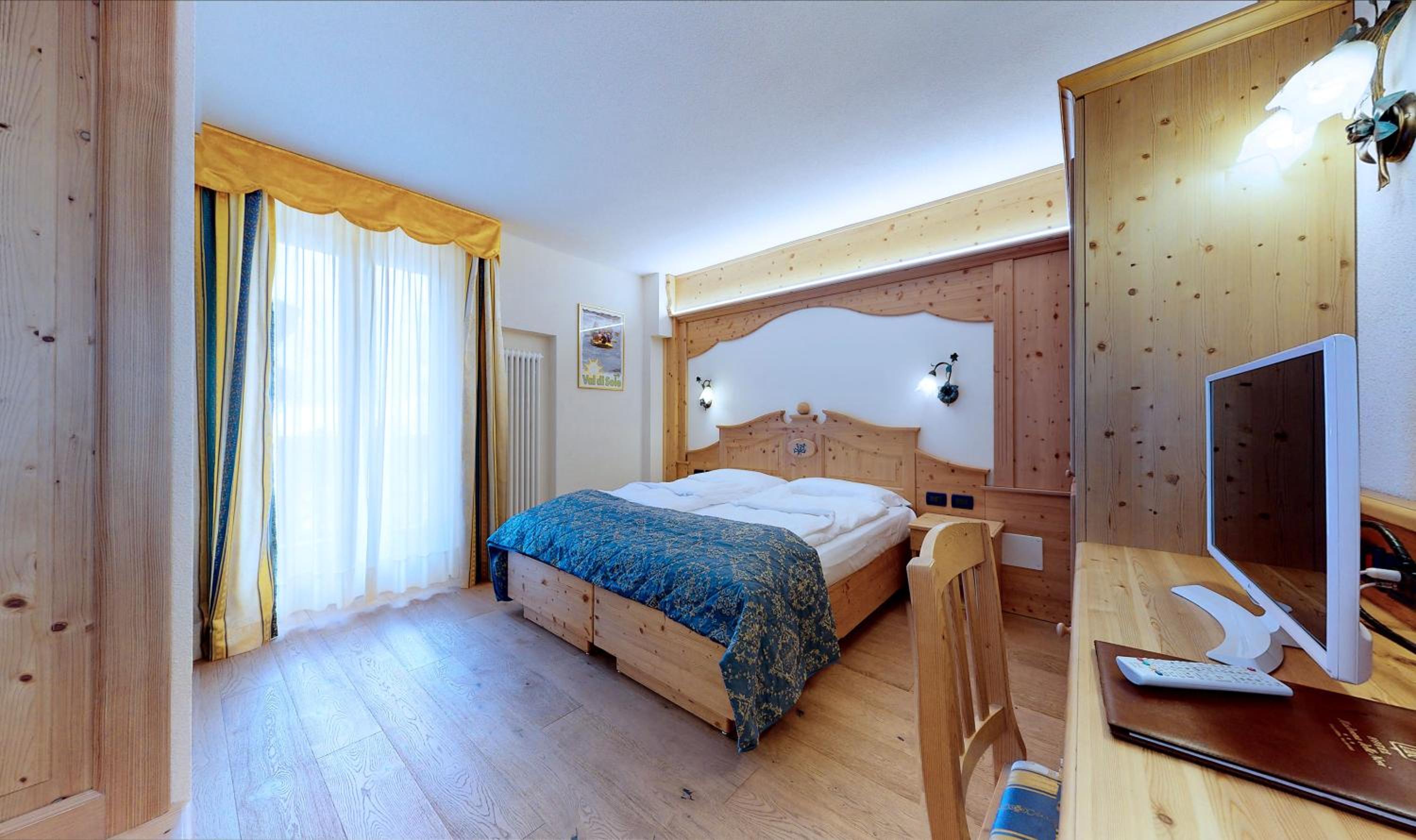Triple Room with Mountain View