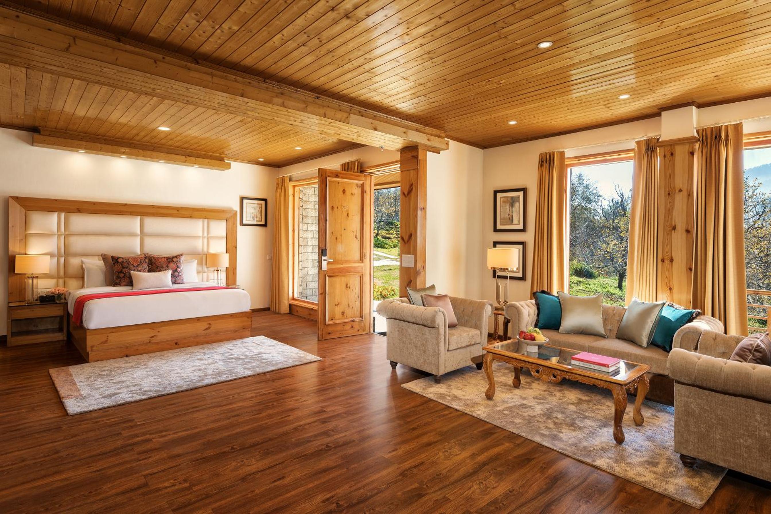 Premium Room with Jacuzzi photo 3