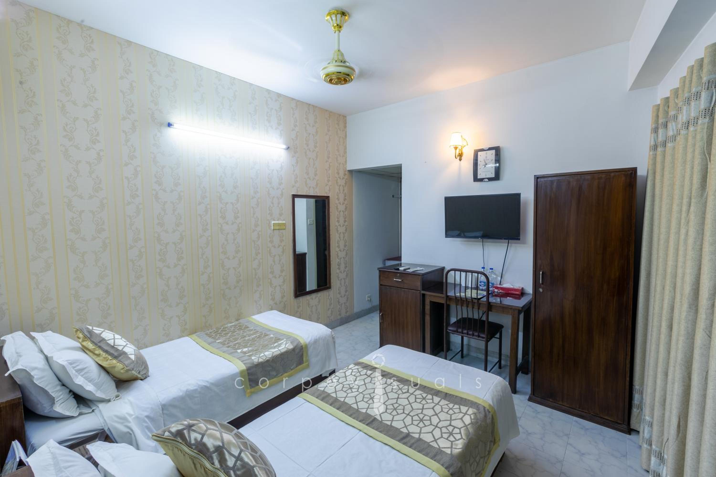 Deluxe Twin Room photo 2