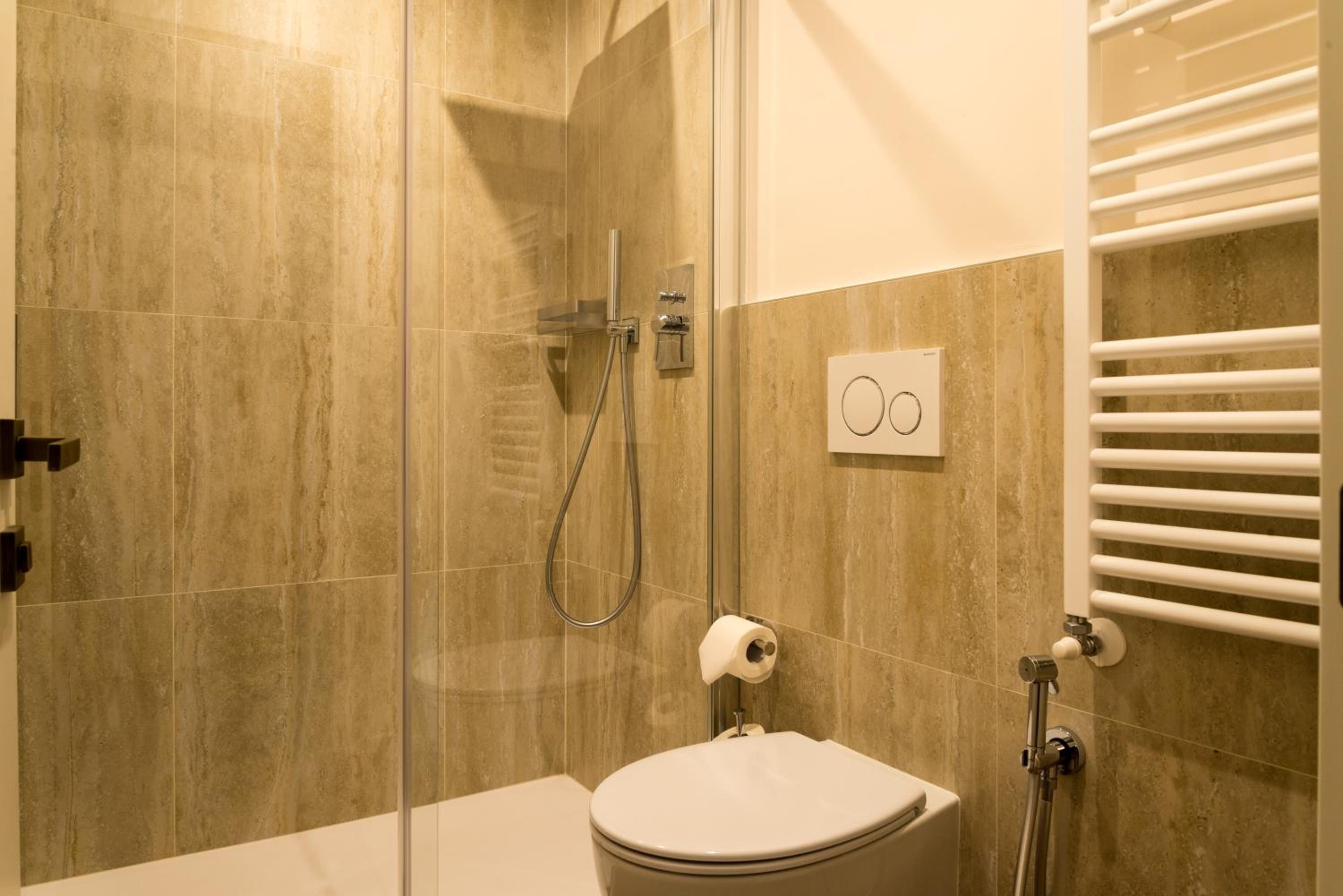 Classic Double or Twin Room - Photo 5