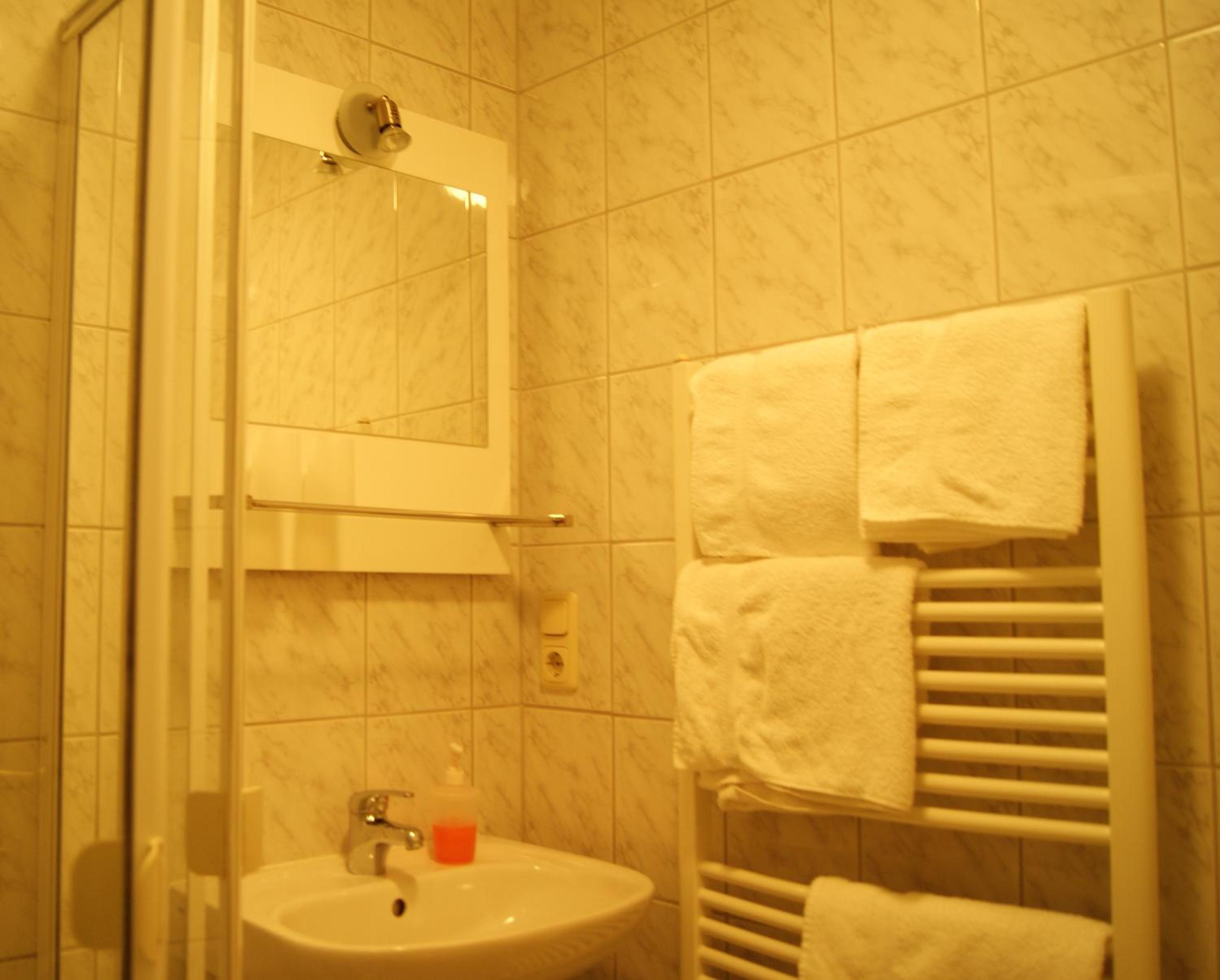 Single Room photo 2