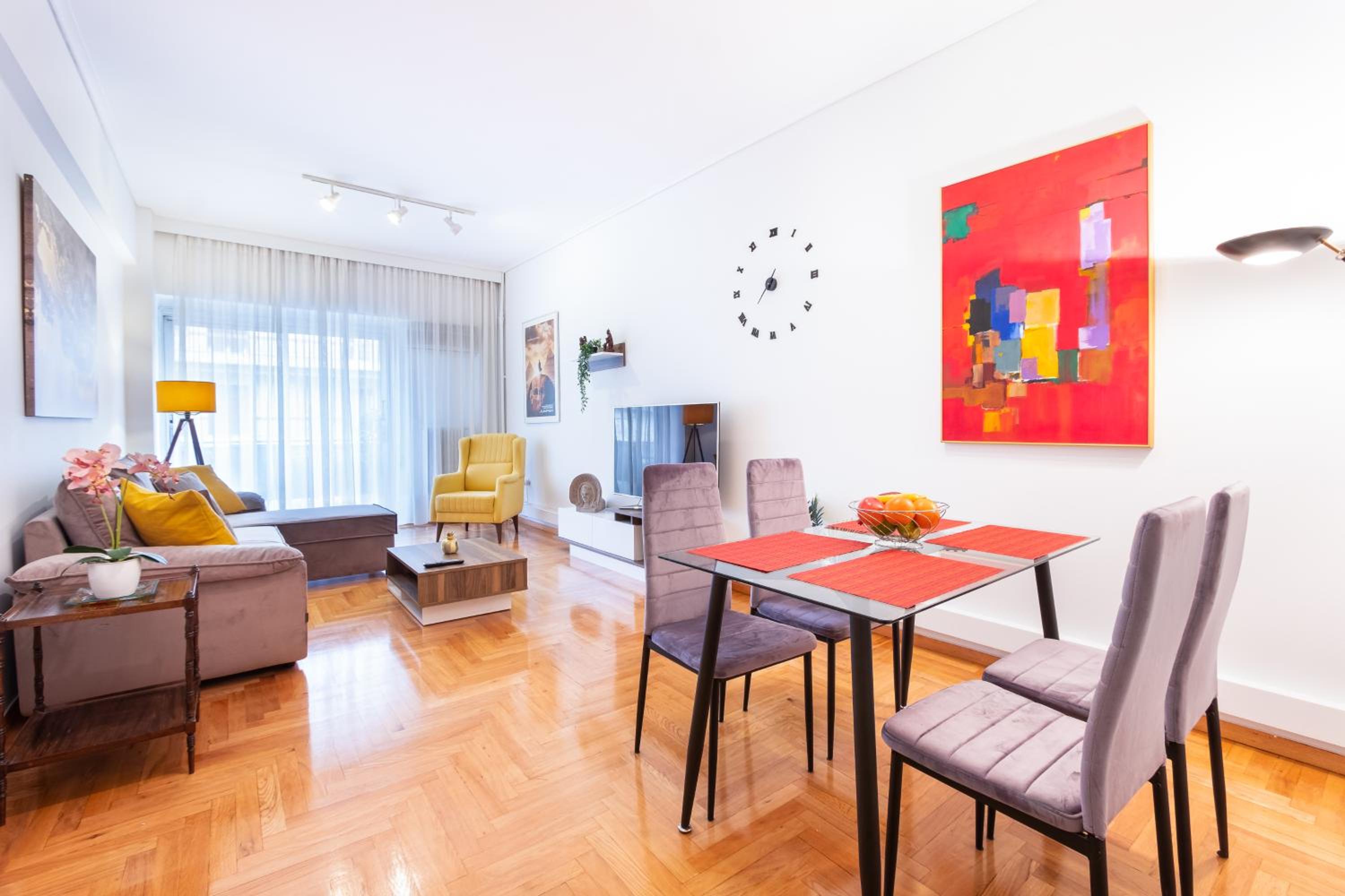 One-Bedroom Apartment - Non-Smoking