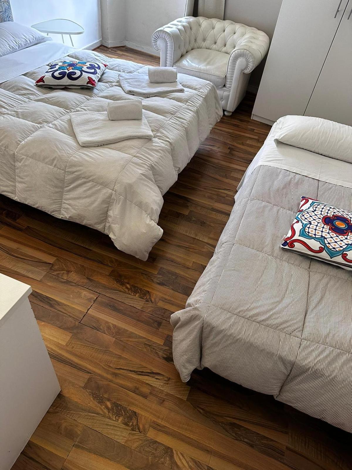 Triple Room with Bathroom photo 1