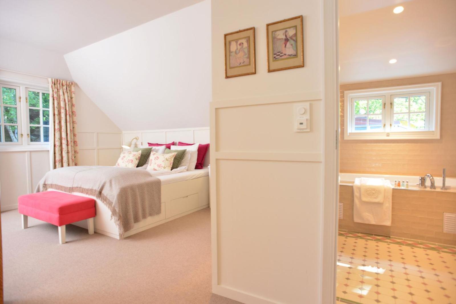 Deluxe Double Room photo 3