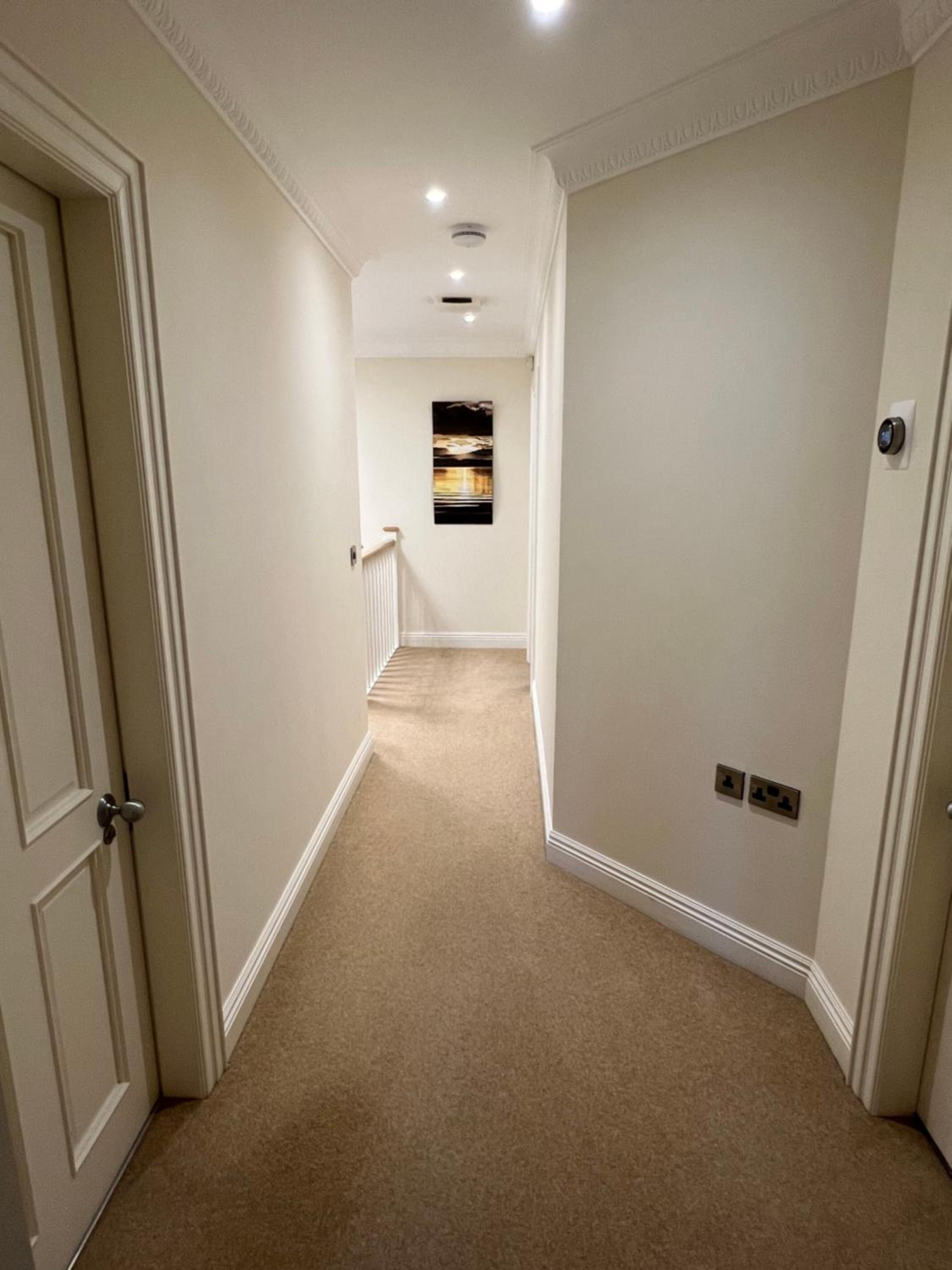 Two-Bedroom House - Photo 2