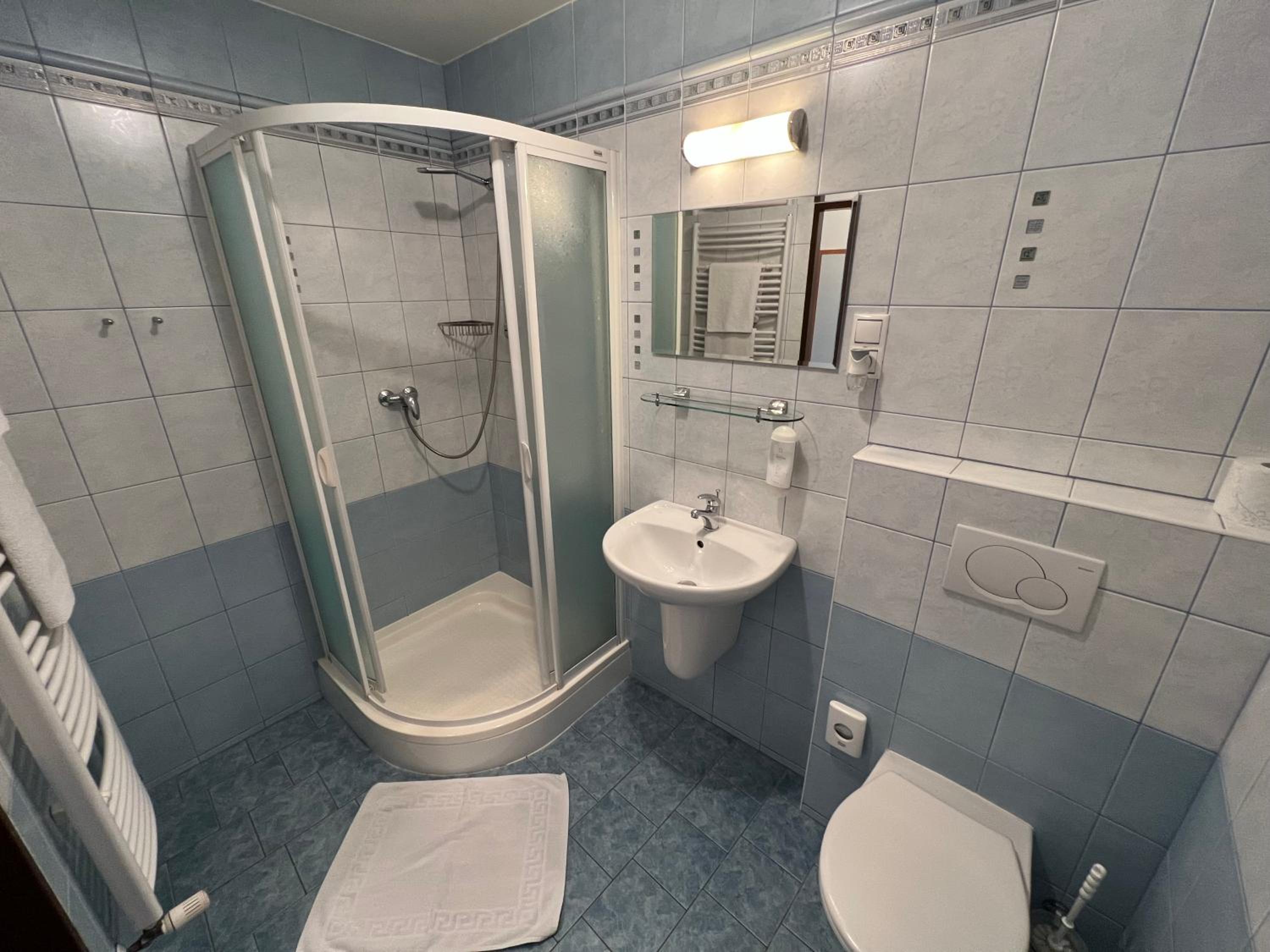 Standard Triple Room photo 2