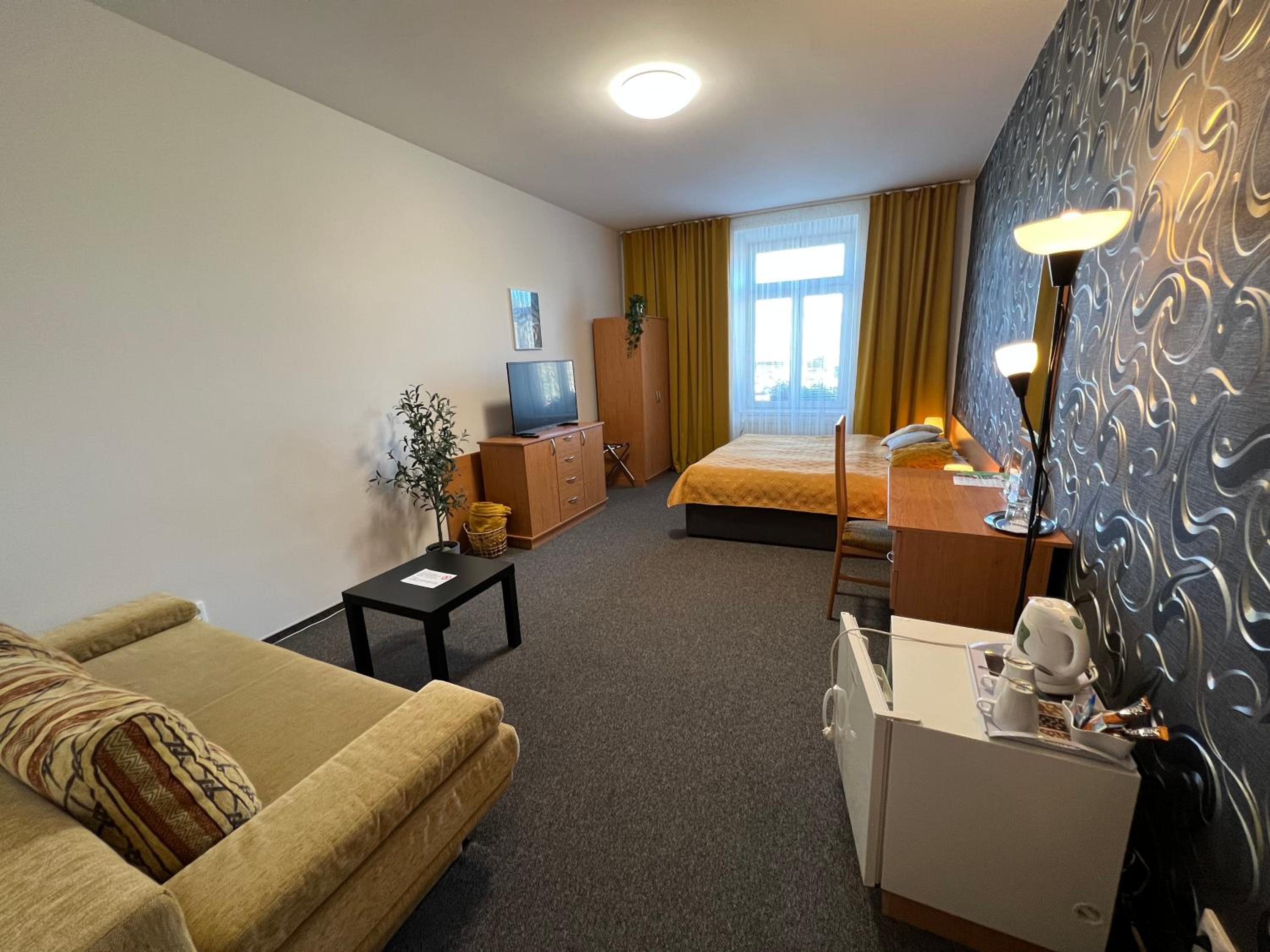 Standard Double Room with Extra Bed photo 3