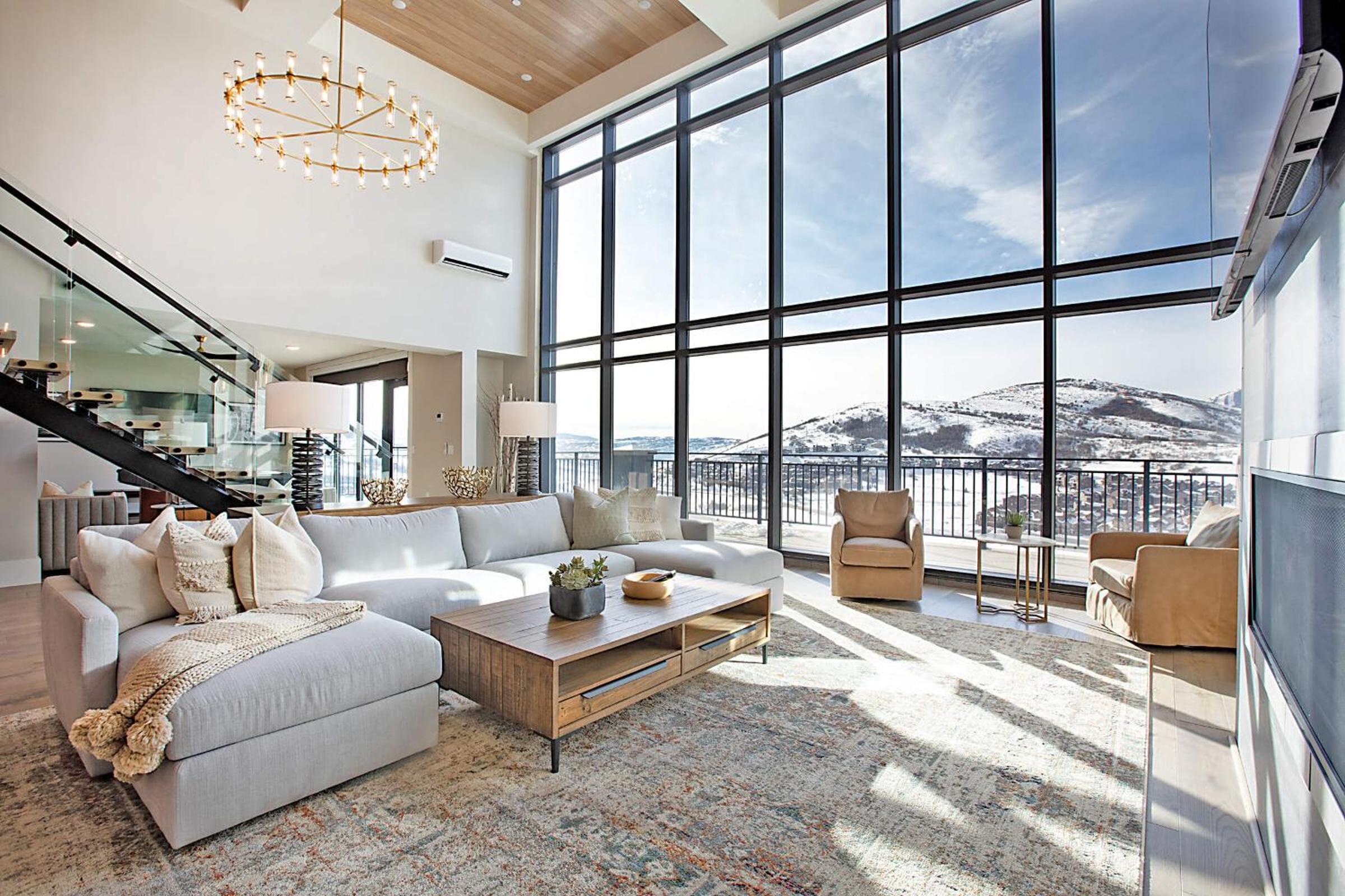 St. Moritz Penthouse Suite