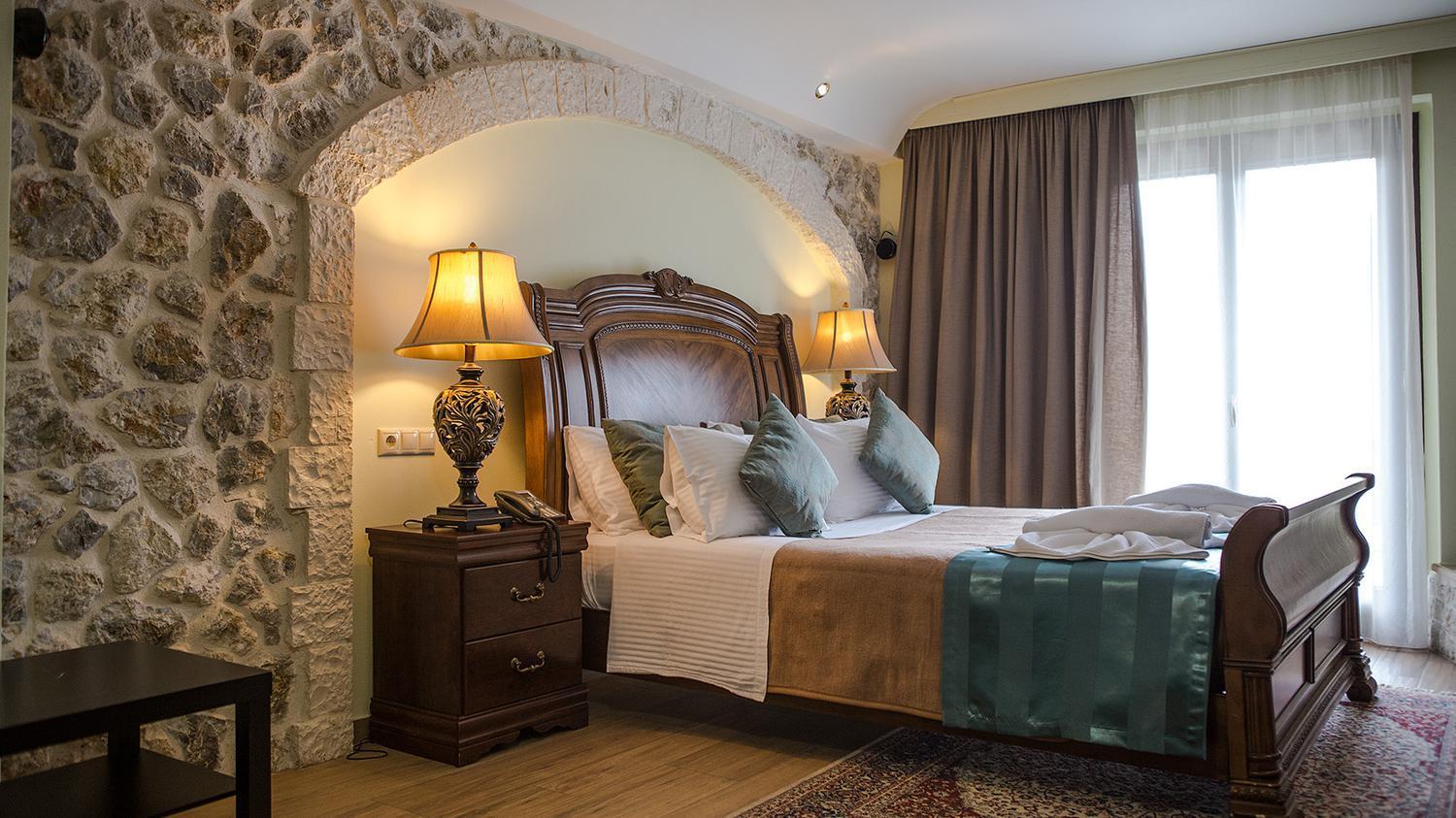 Deluxe Junior Suite