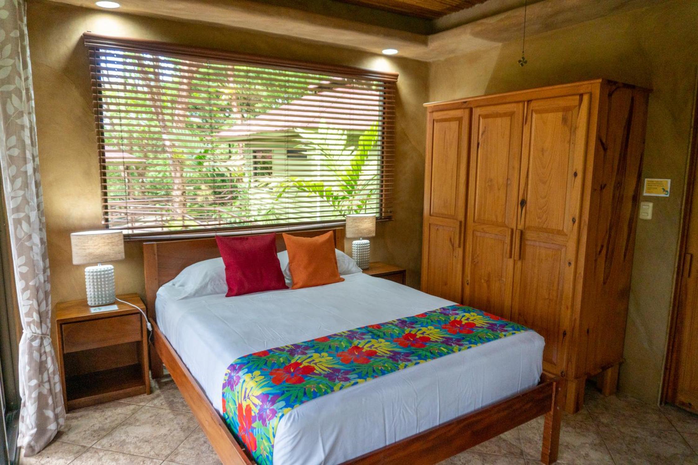 Villa photo 2