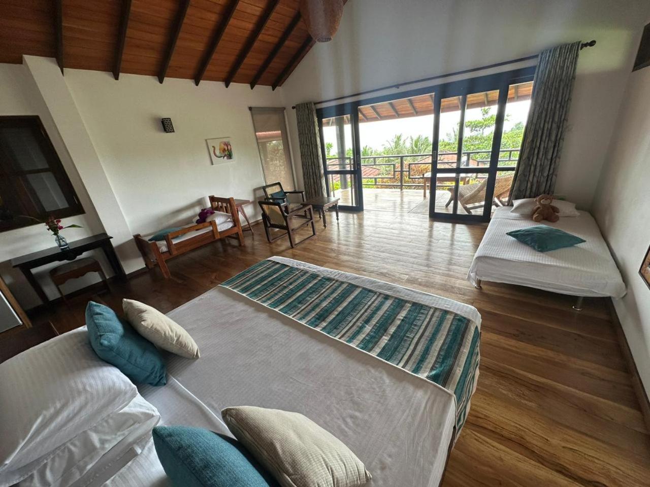 Family Room with Sea View