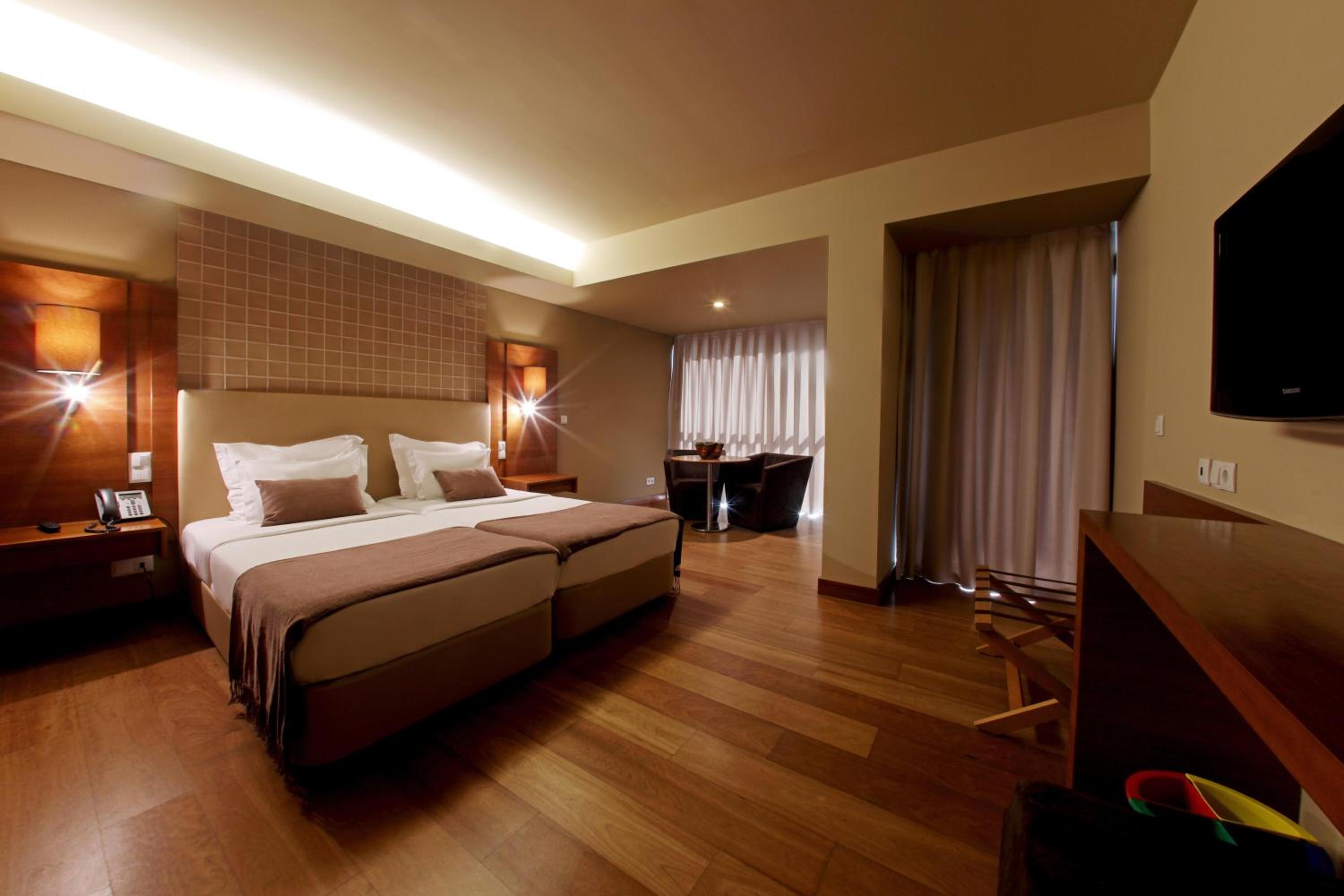 Classic Room with Mountain View - Photo 9