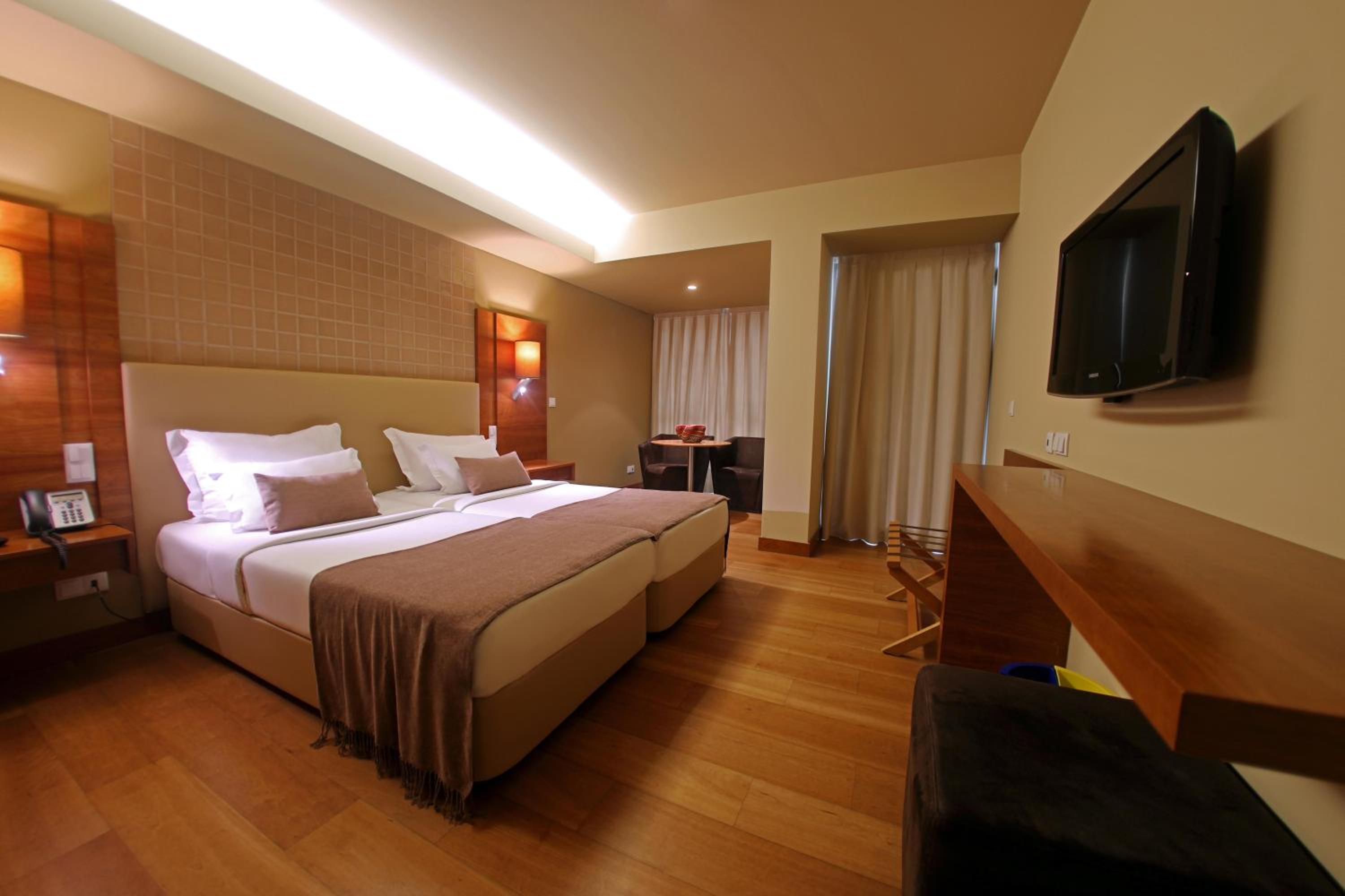 Classic Room with Sea View - Photo 10