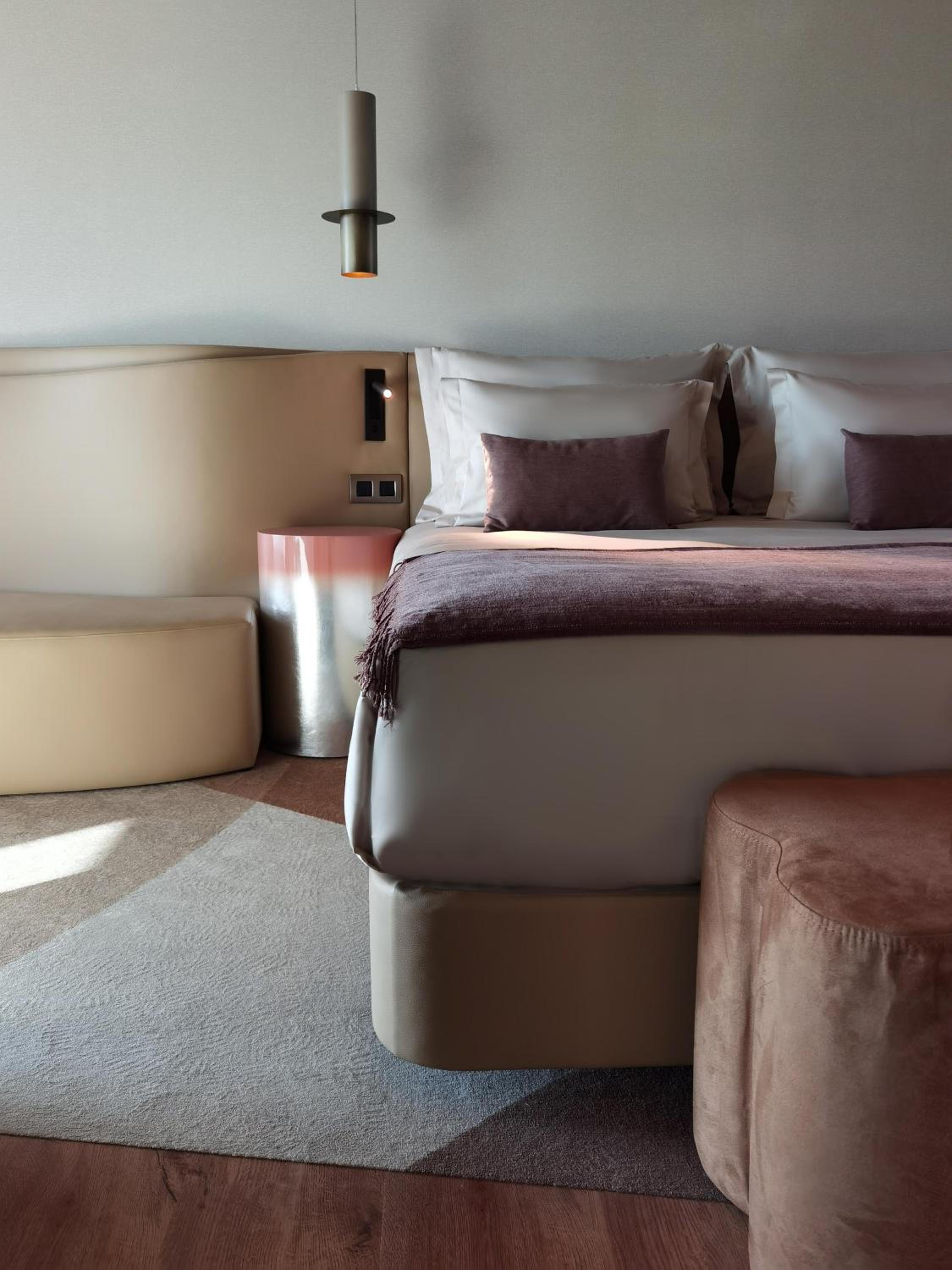Deluxe Double Room with Sea View thumbnail 5