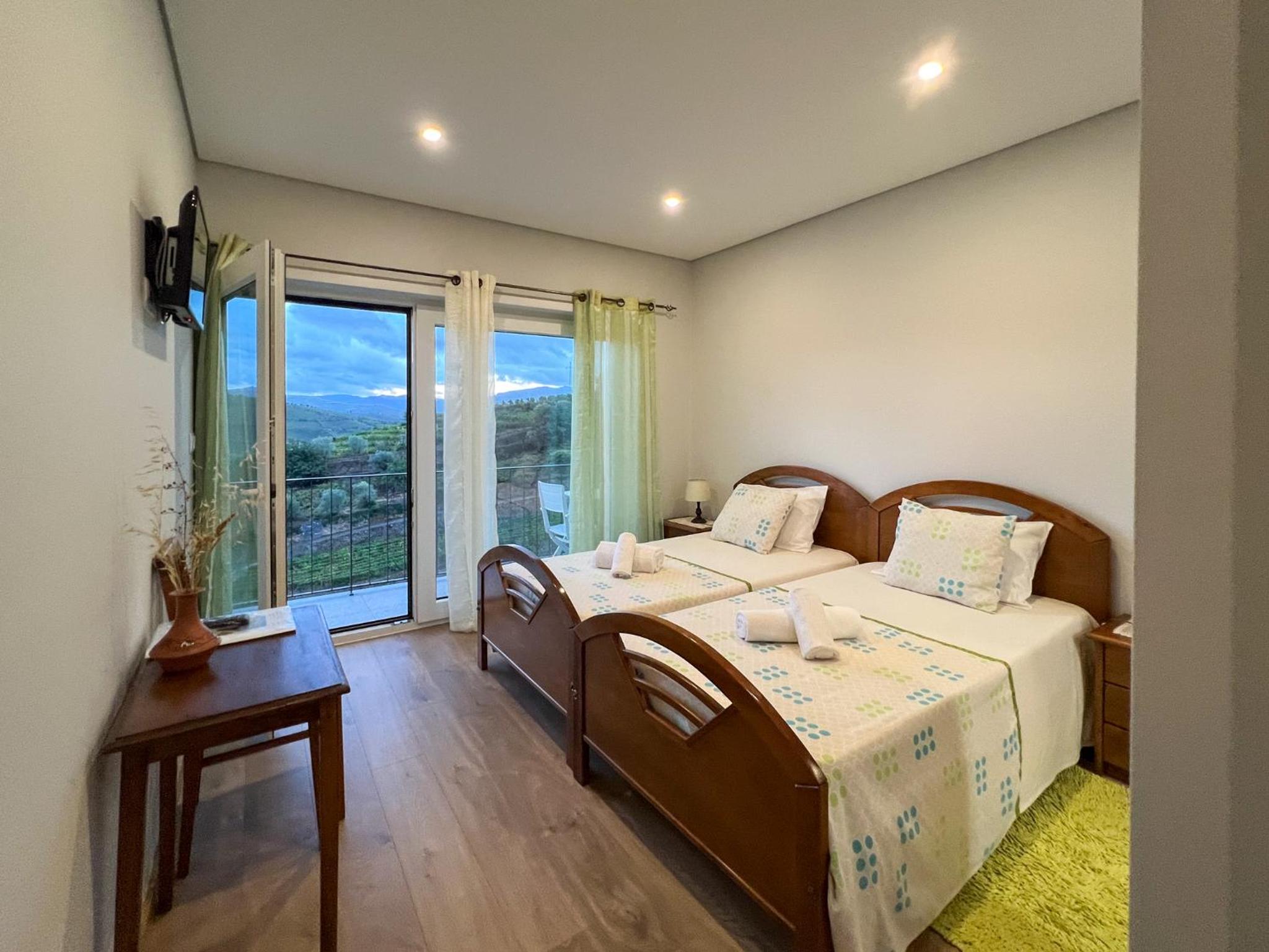 Double Room - Photo 2