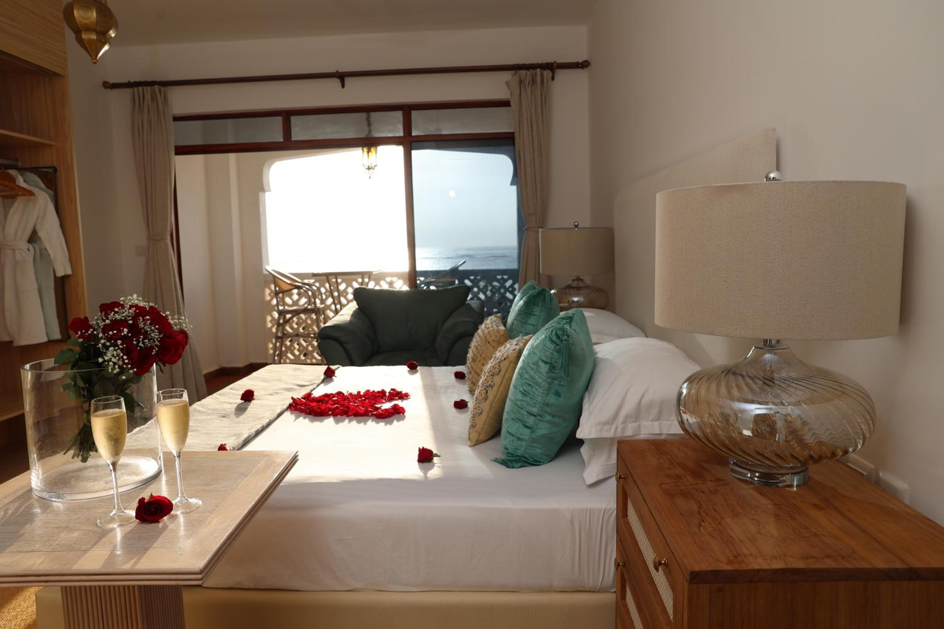 Two-Bedroom Villa - Photo 8