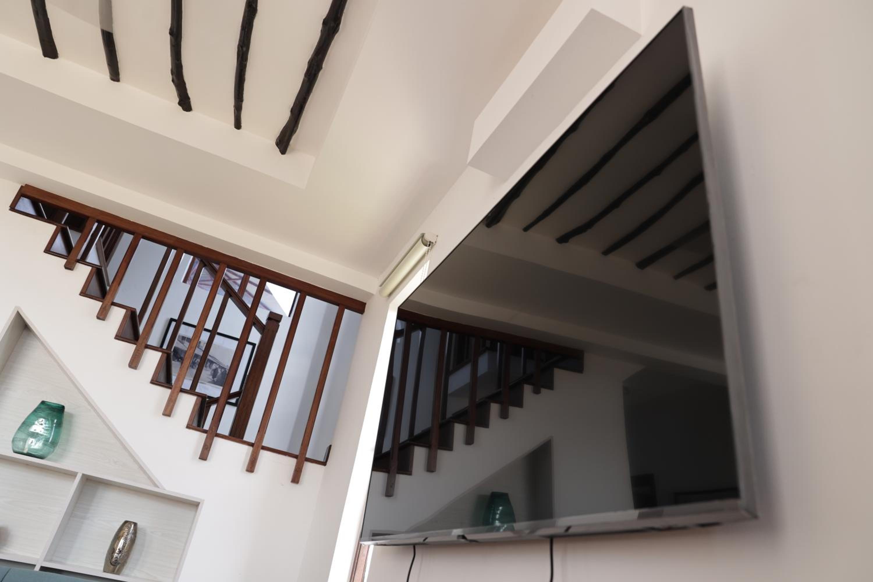 Three-Bedroom Villa - Photo 54