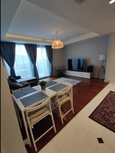 Apartment photo 3