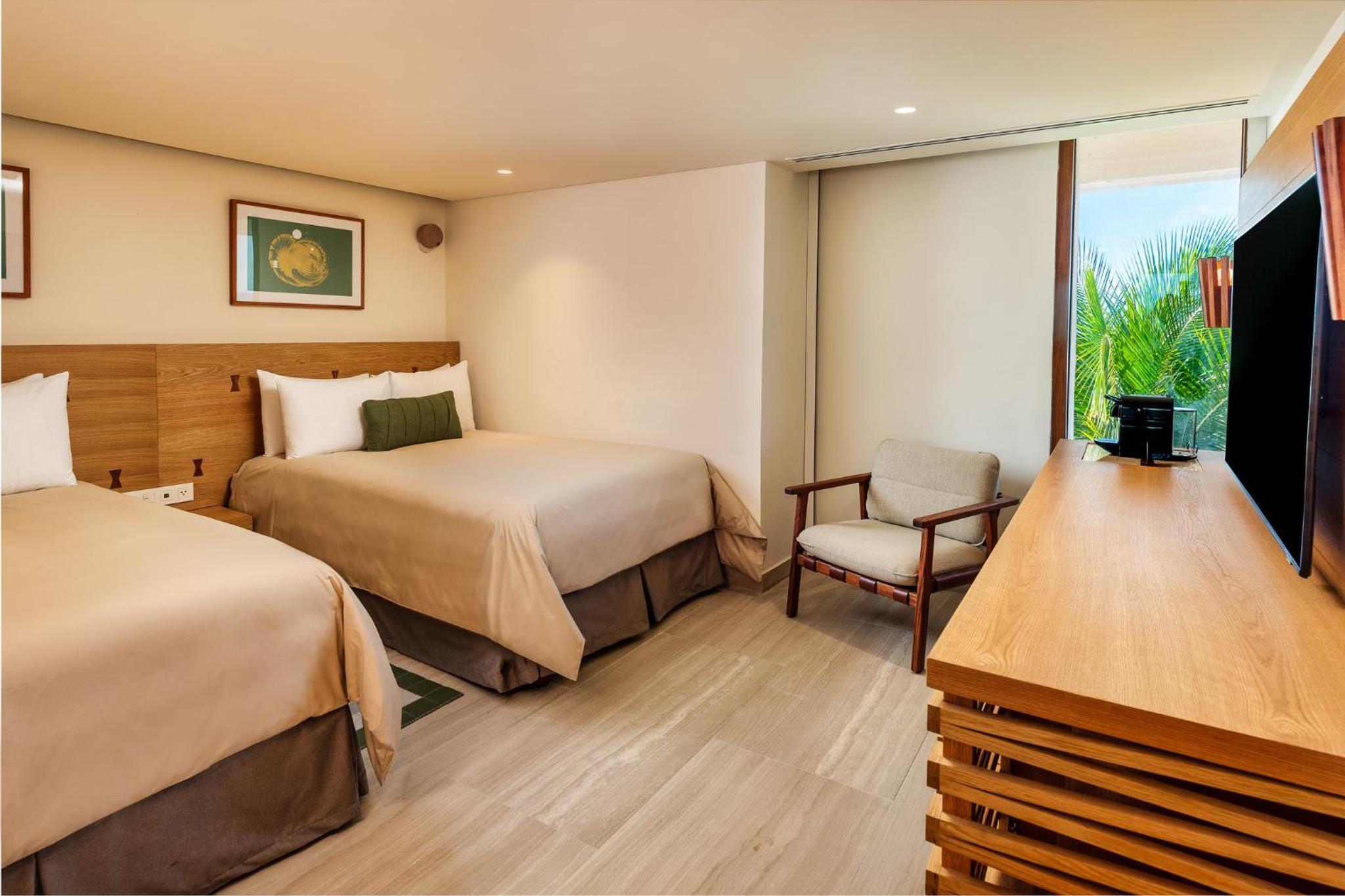Seafront Premium Queen Room with Two Queen Beds and Outdoor Shower