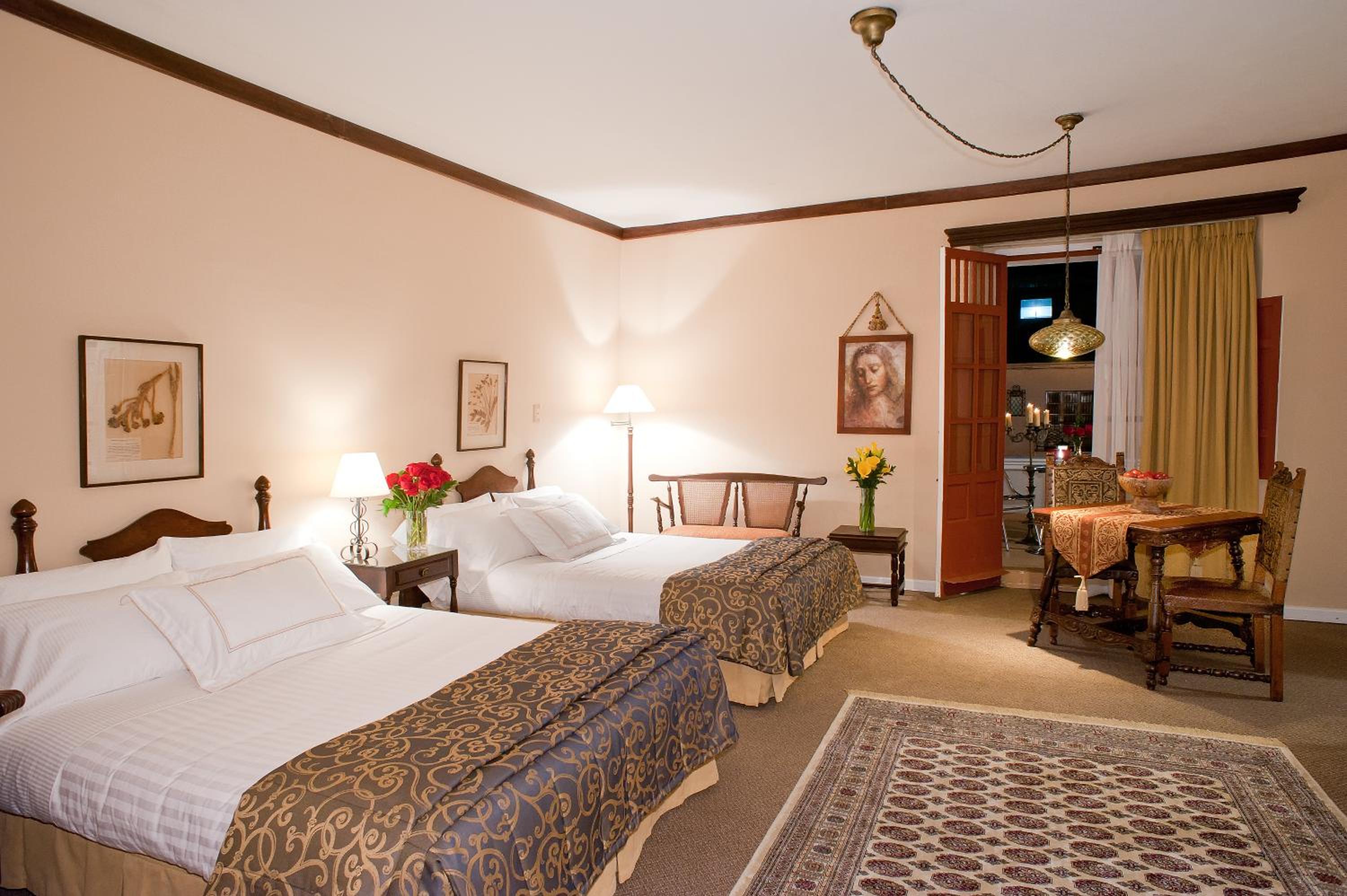 Standard Double Room with Two Double Beds - Photo 2