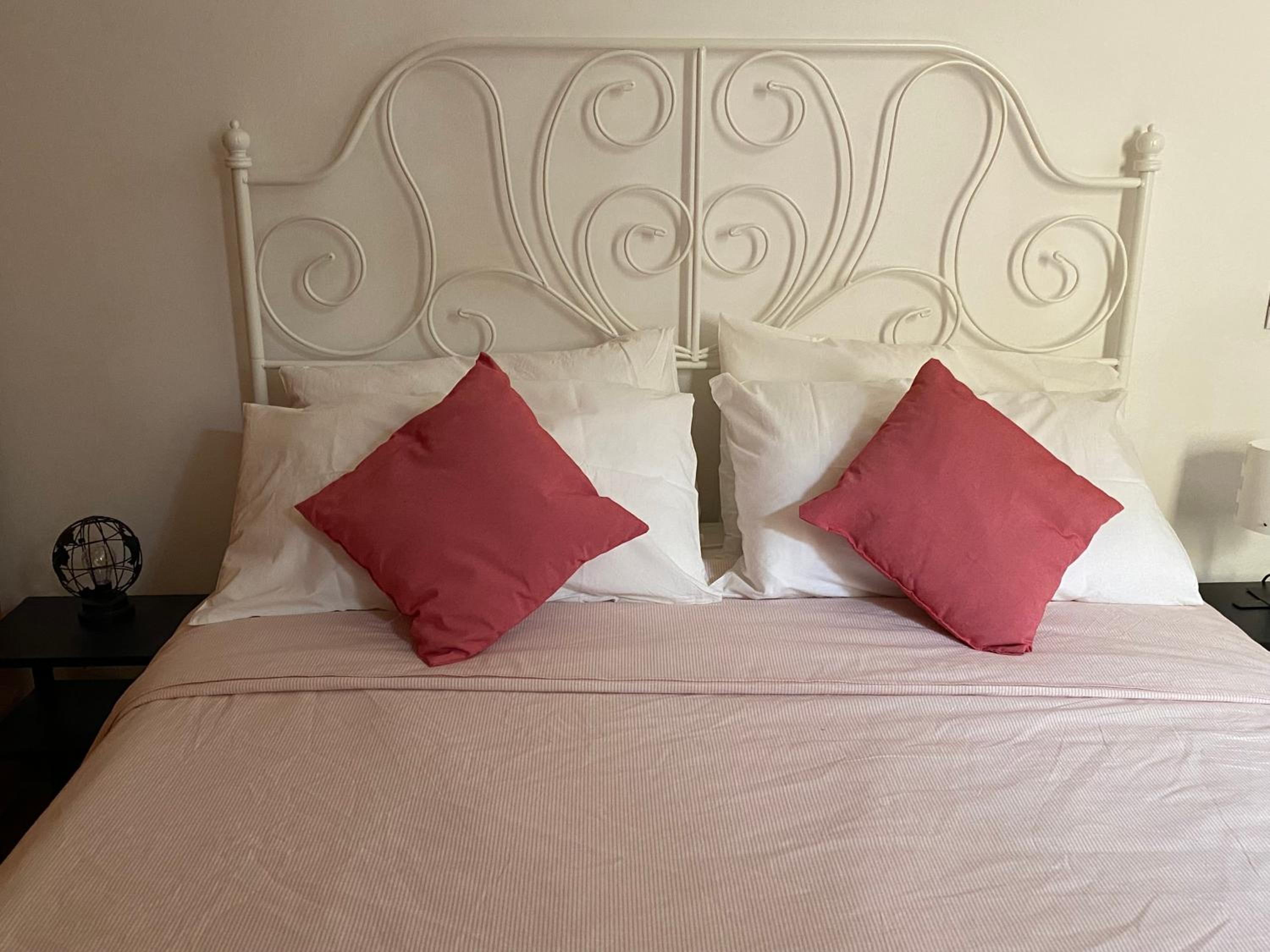 Double Room with Private External Bathroom photo 1