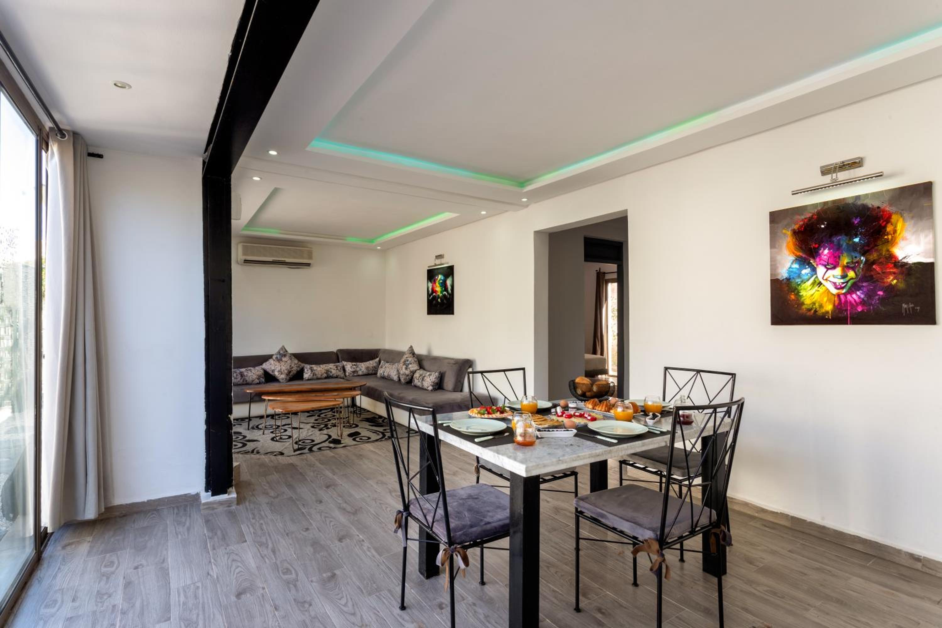 Two-Bedroom Villa - Photo 9